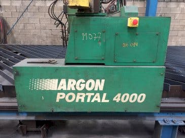 Frontansicht der ARGON PORTAL 4000  Maschine