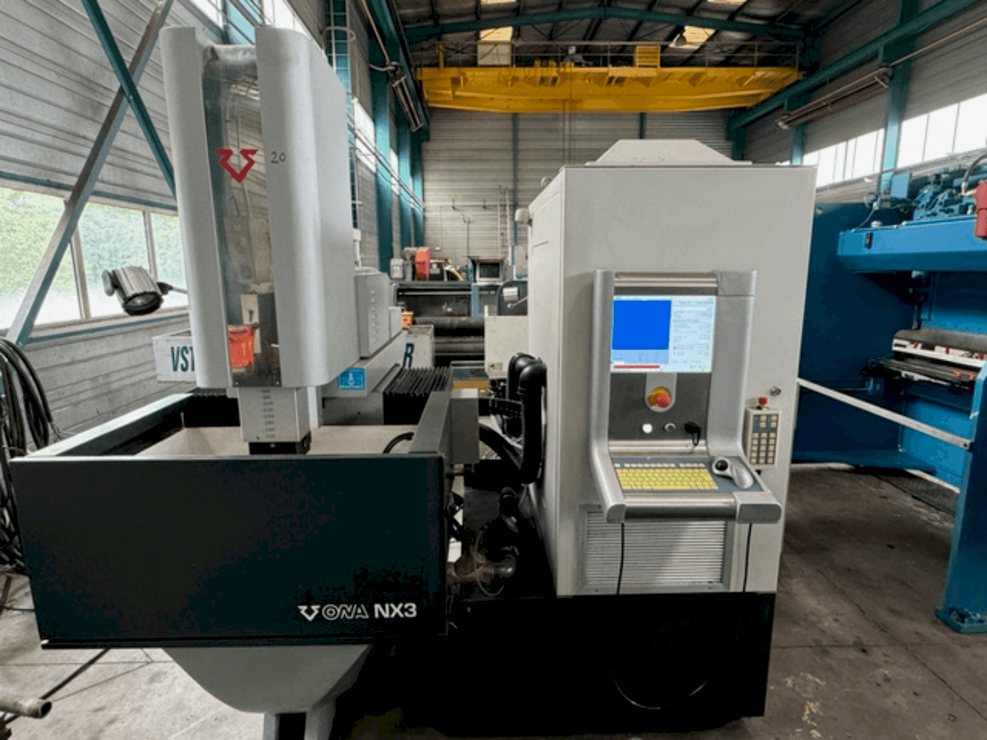 Frontansicht der ONA NX3  Maschine