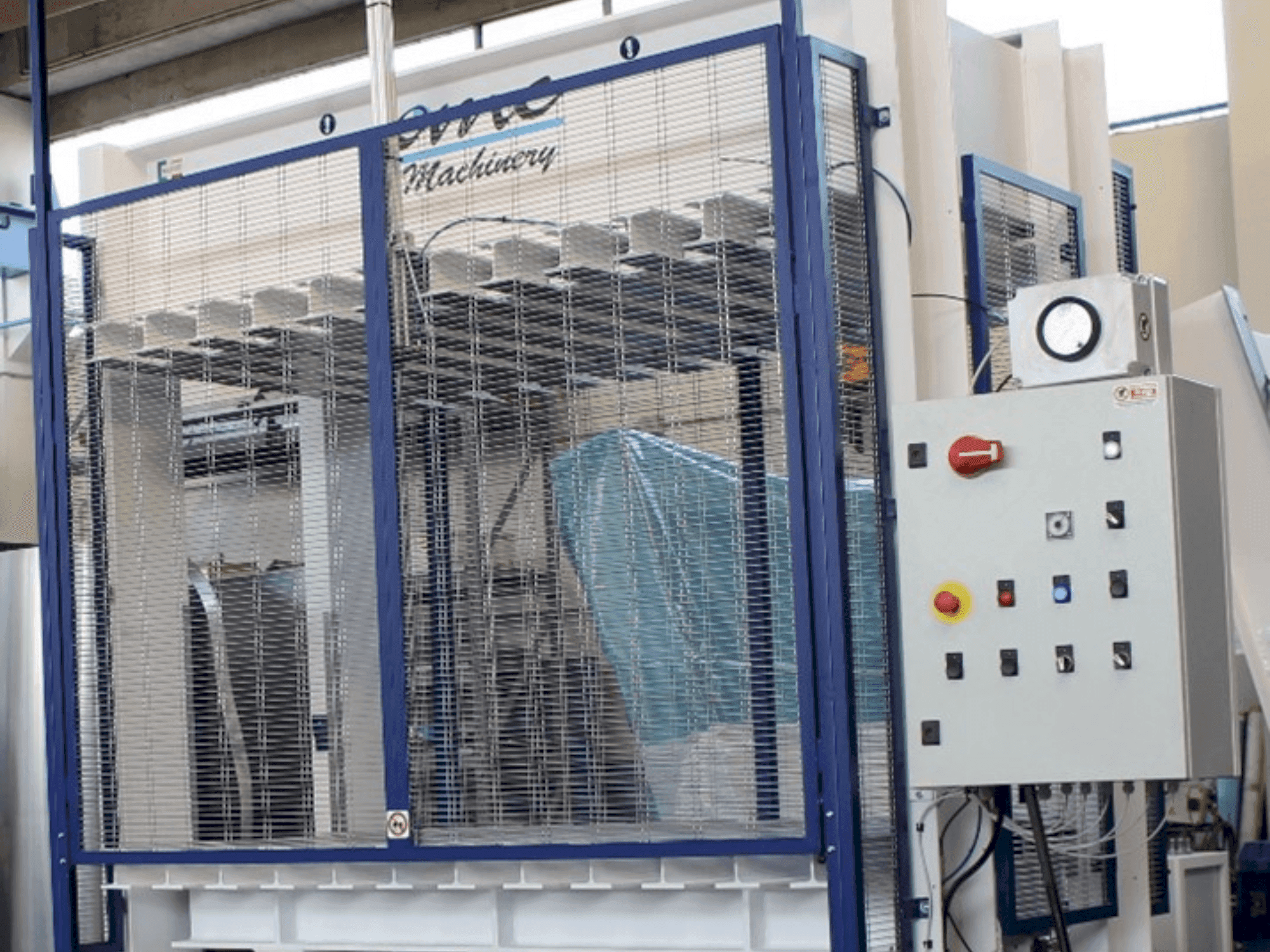 Frontansicht der OMC PPC/e  Maschine