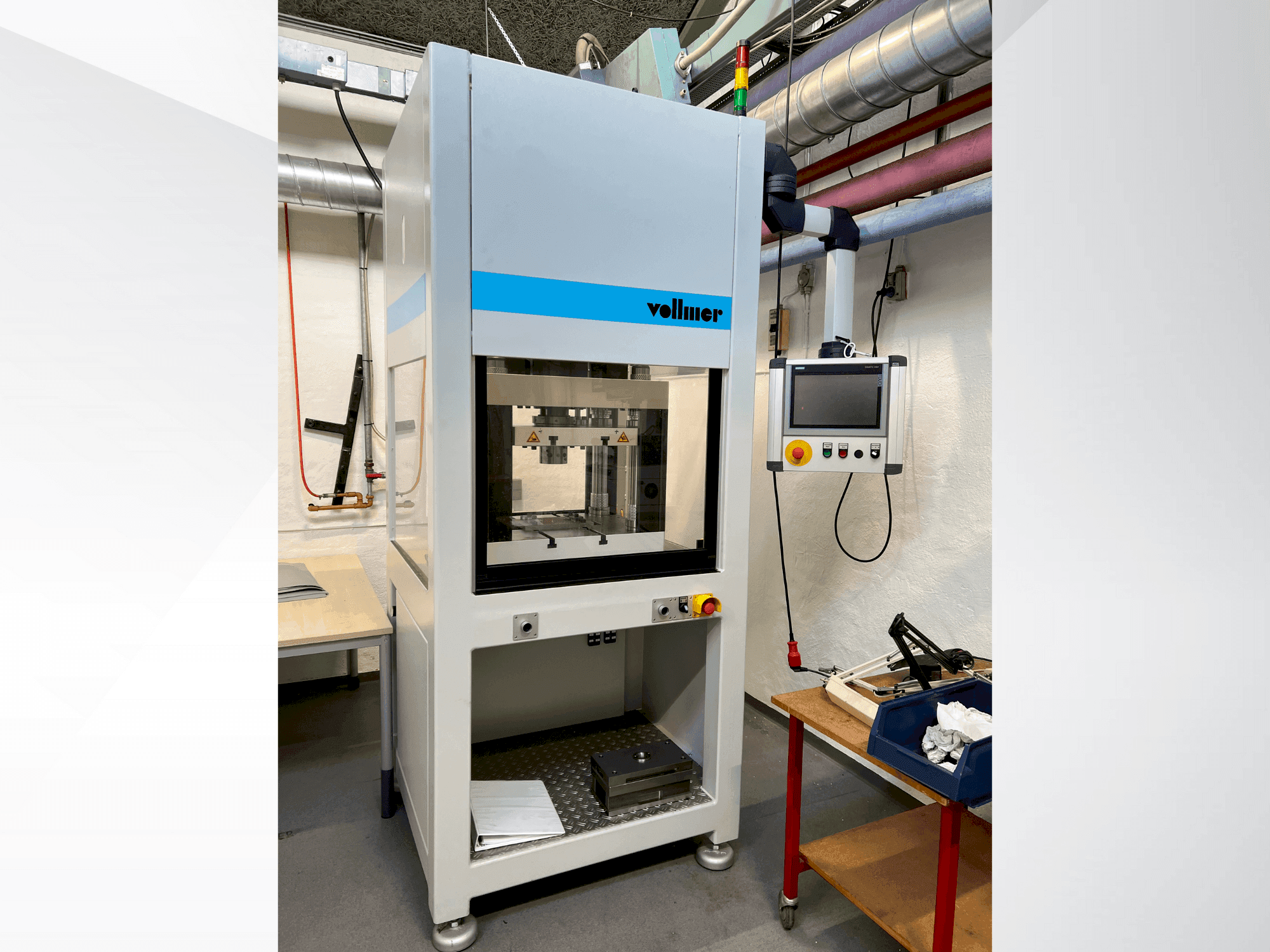 Frontansicht der VOLLMER W 2506  Maschine