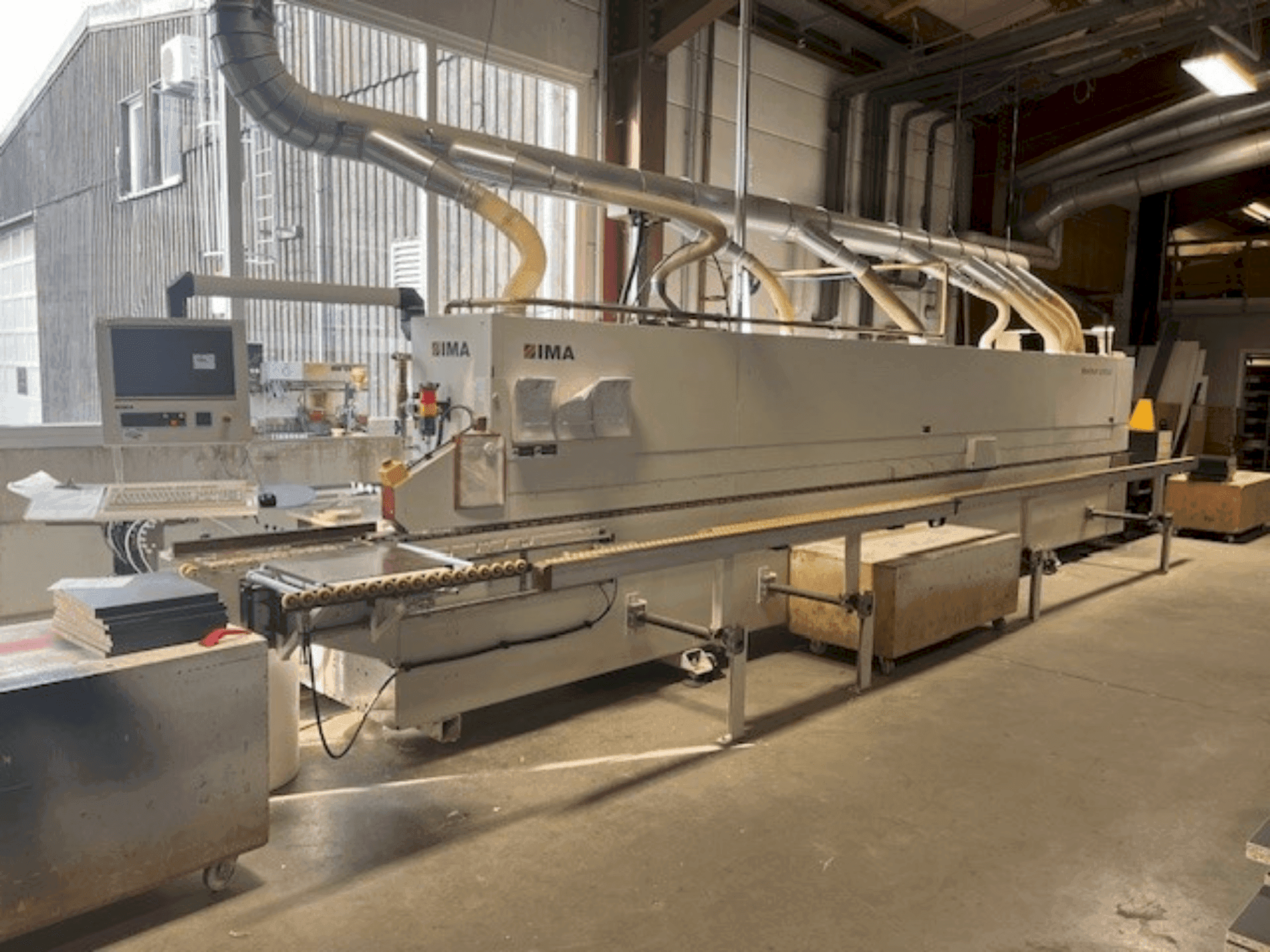 Frontansicht der IMA Novimat/Contour/I/G80/700/R3+  Maschine