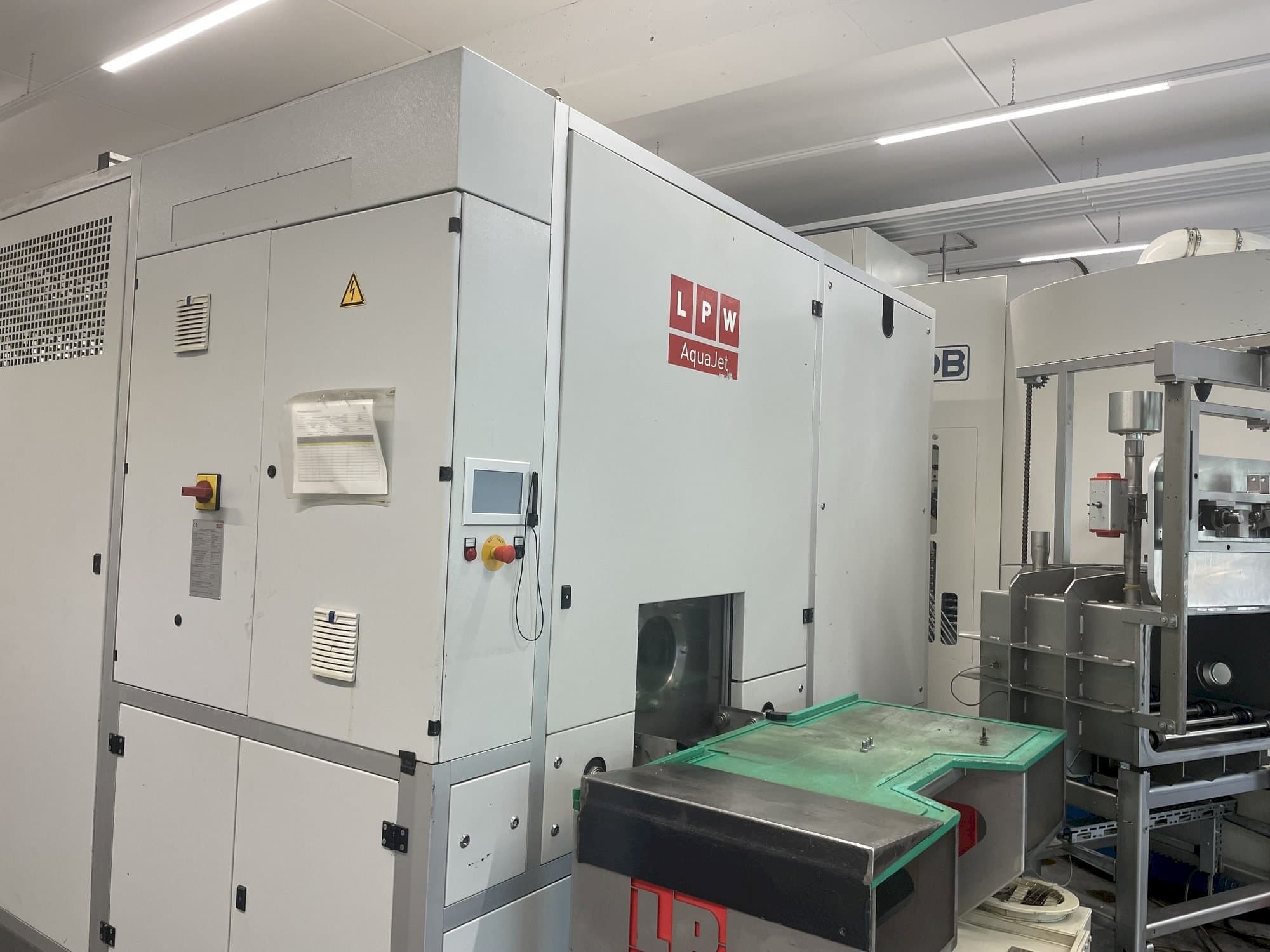 Frontansicht der LPW LPW Aqua Jet 670 T2-V (2013) Maschine