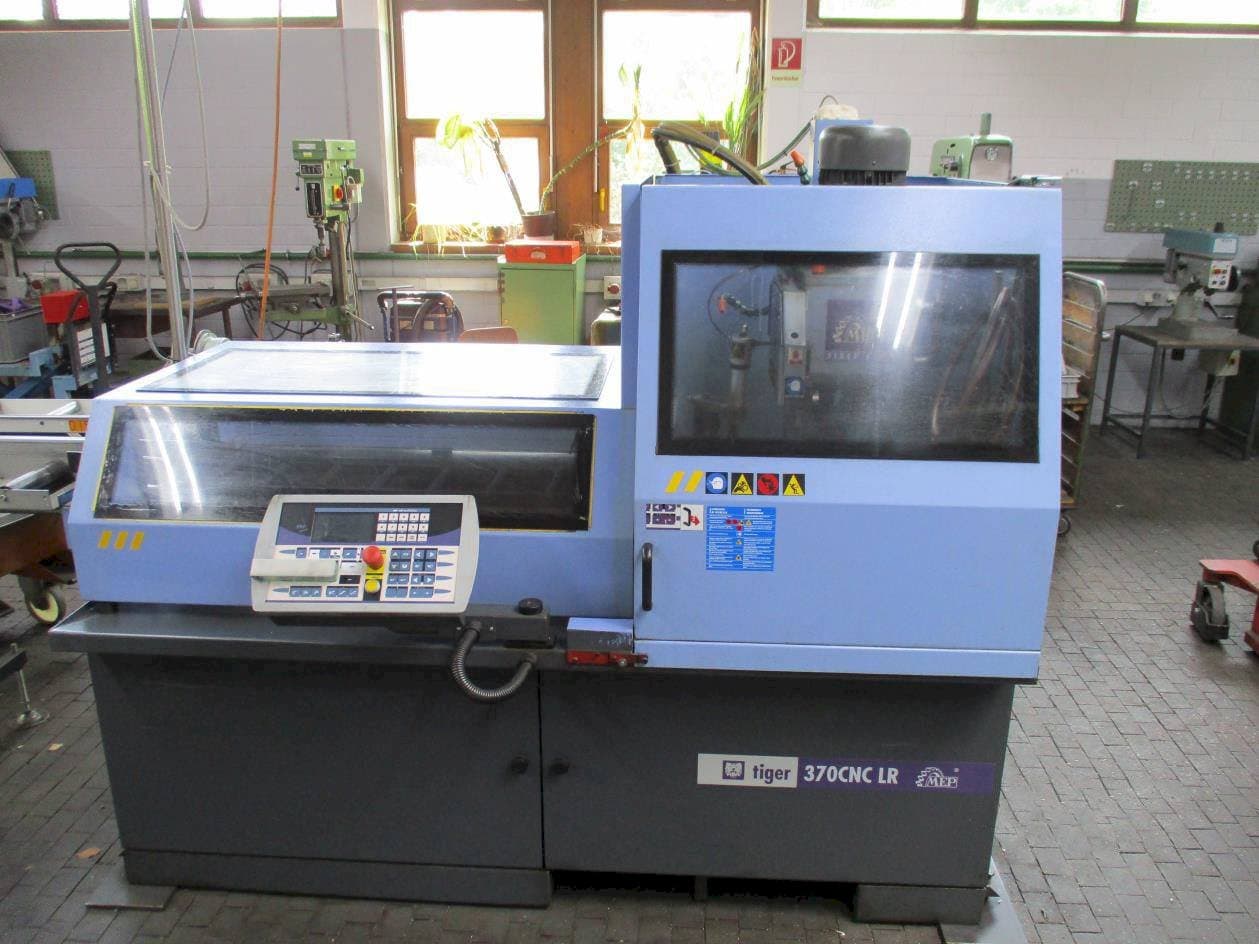 Frontansicht der MEP TIGER 370 CNC - LR Maschine