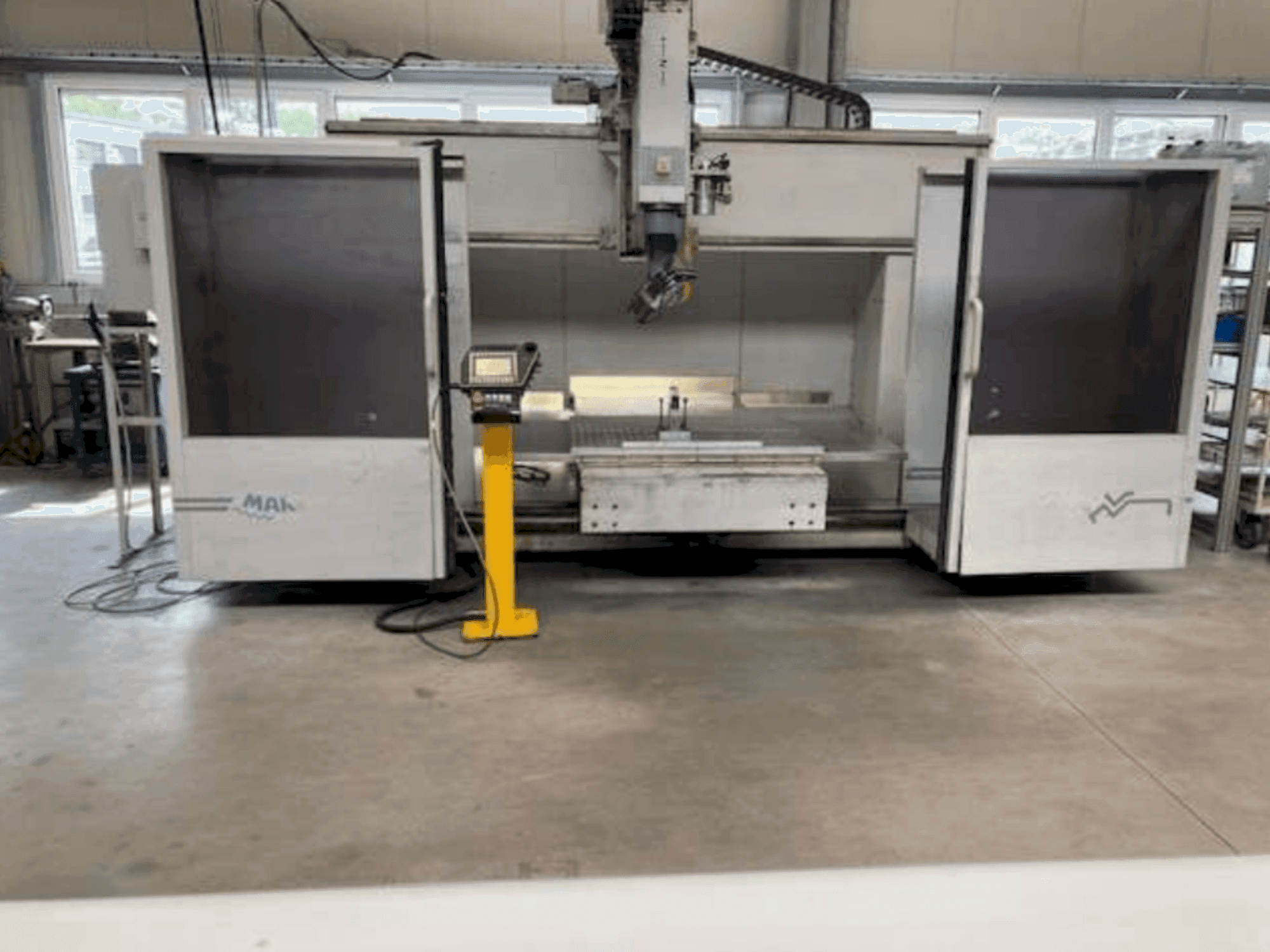 Frontansicht der MAKA MK 7s  Maschine