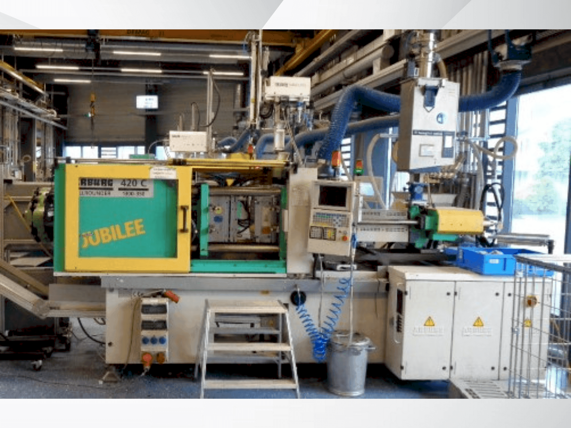 Frontansicht der Arburg Allrounder 420 C 1300-350  Maschine