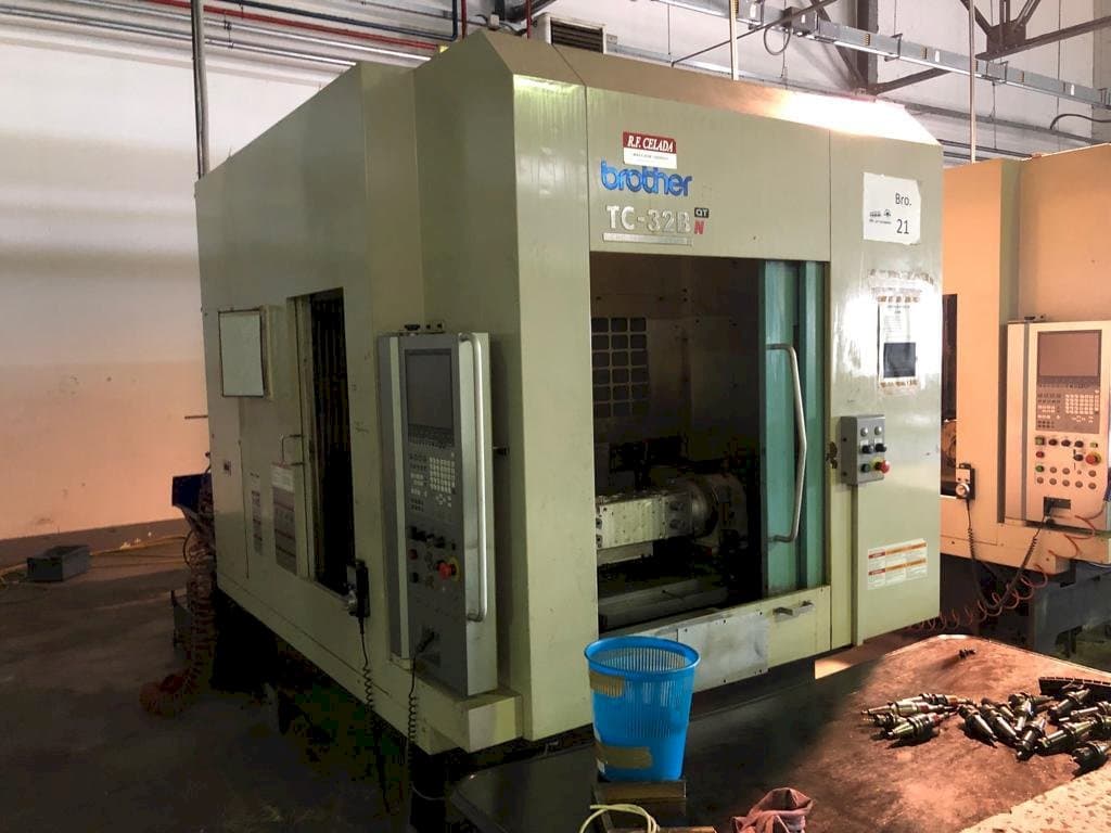 Frontansicht der Brother TC 32B Maschine