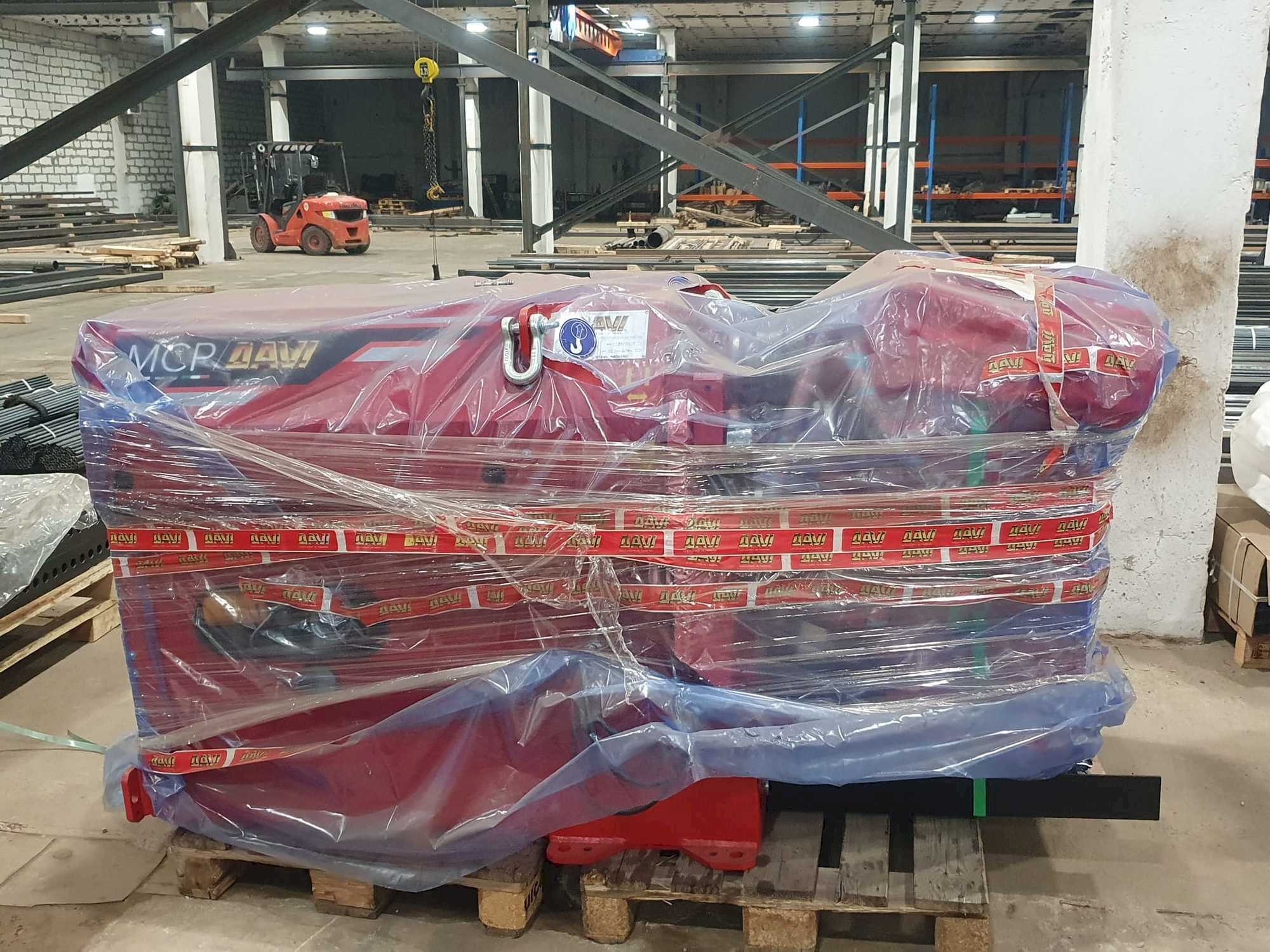 Frontansicht der Davi MCP 9  Maschine