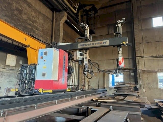 Frontansicht der Promotec WA 500/1000 GMAW  Maschine