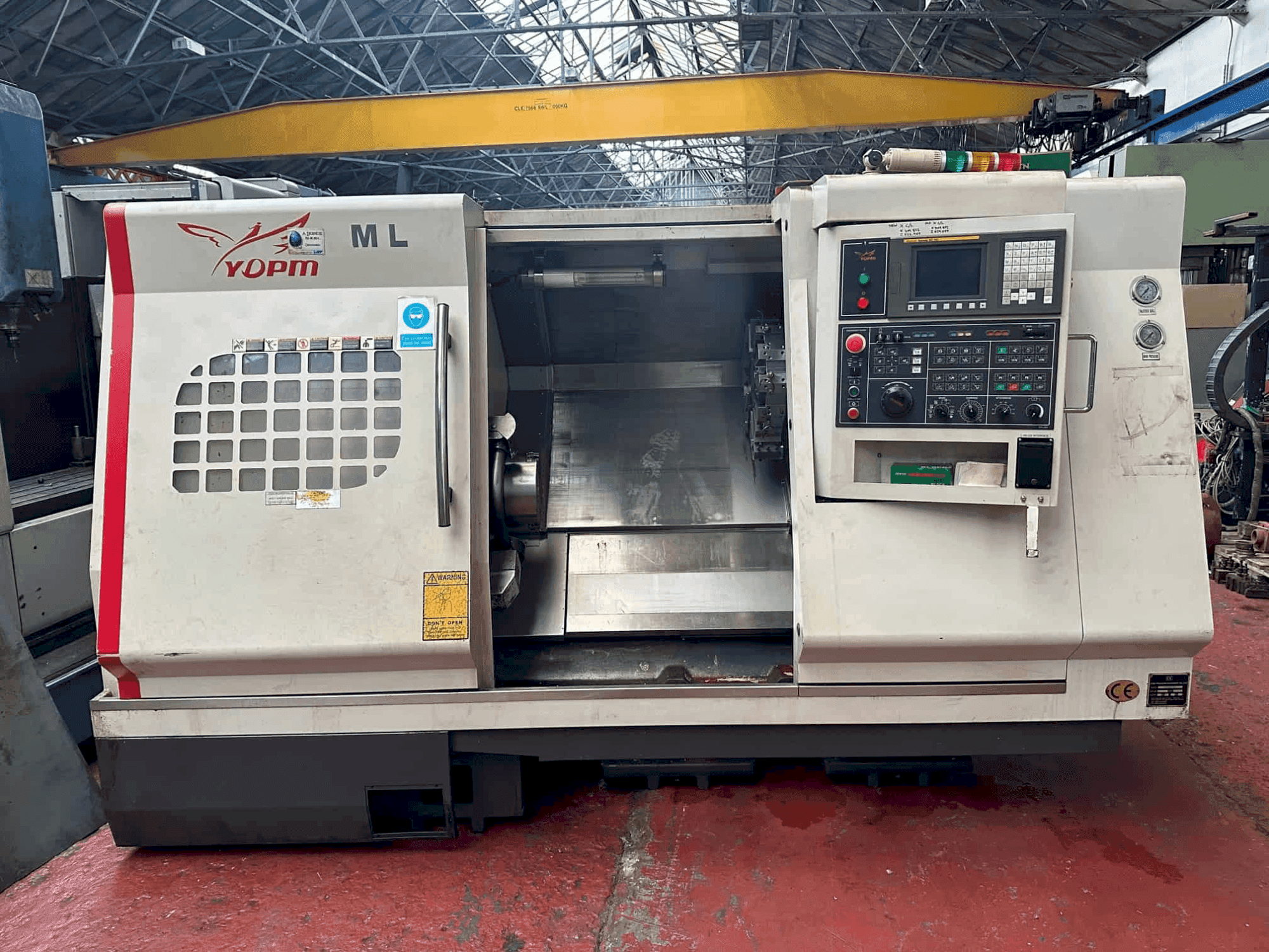Frontansicht der Yang ML-300  Maschine