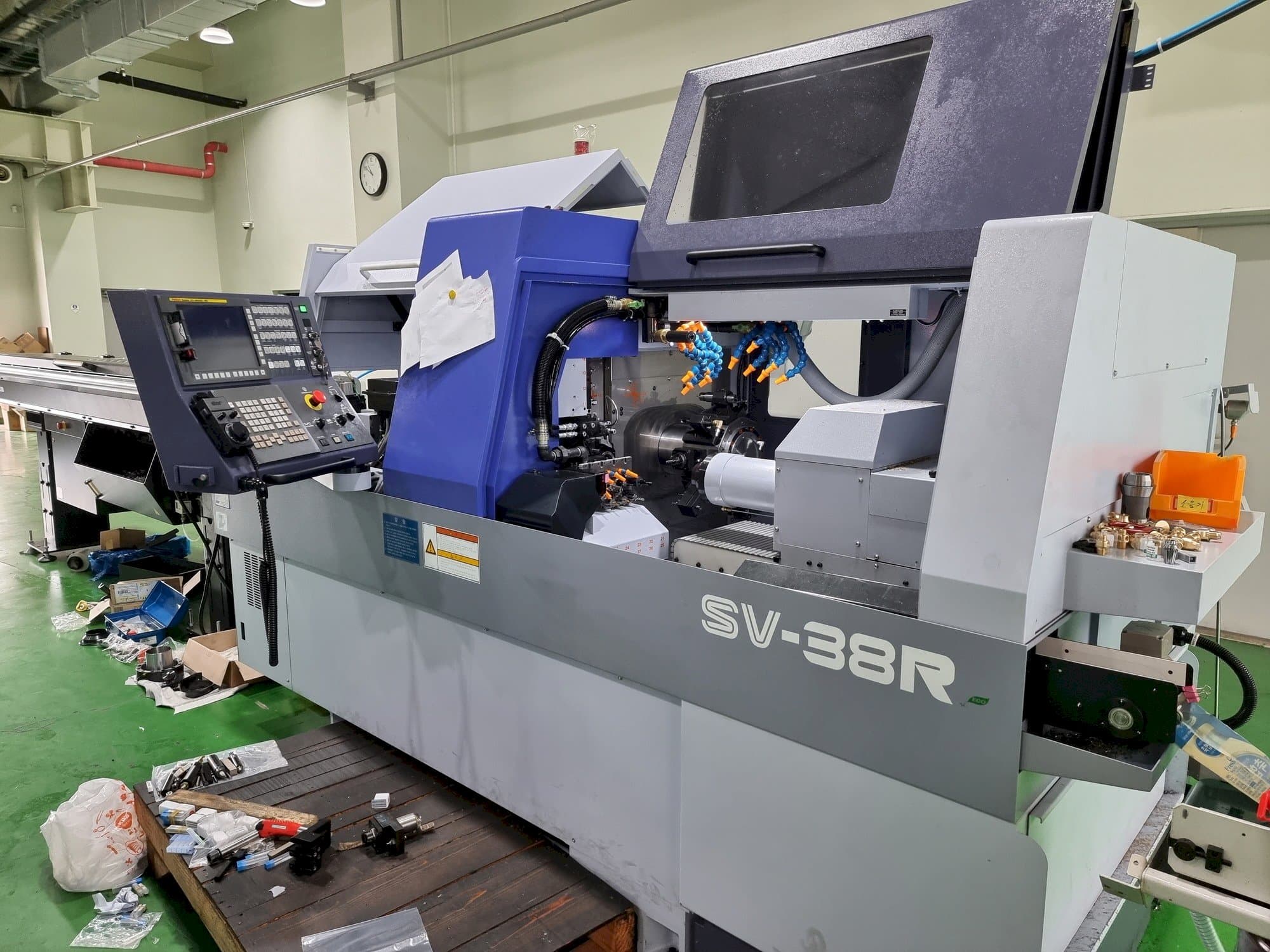 Frontansicht der Star SV-38R Maschine