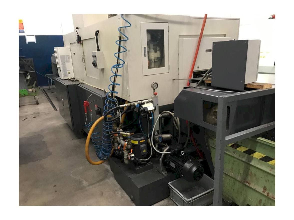 Frontansicht der Nexturn NST 38 Maschine
