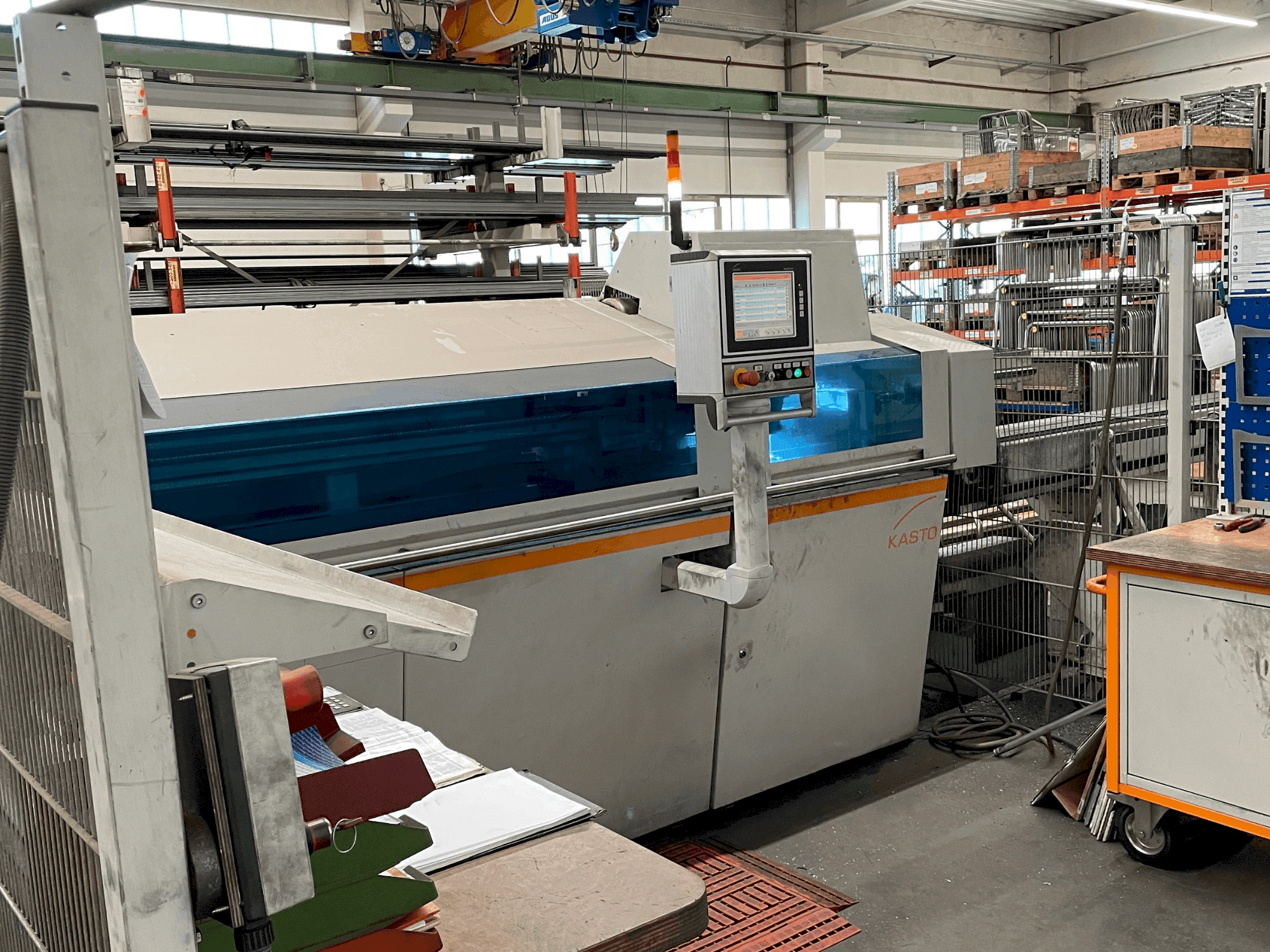 Frontansicht der KASTO KASTOflex F Maschine