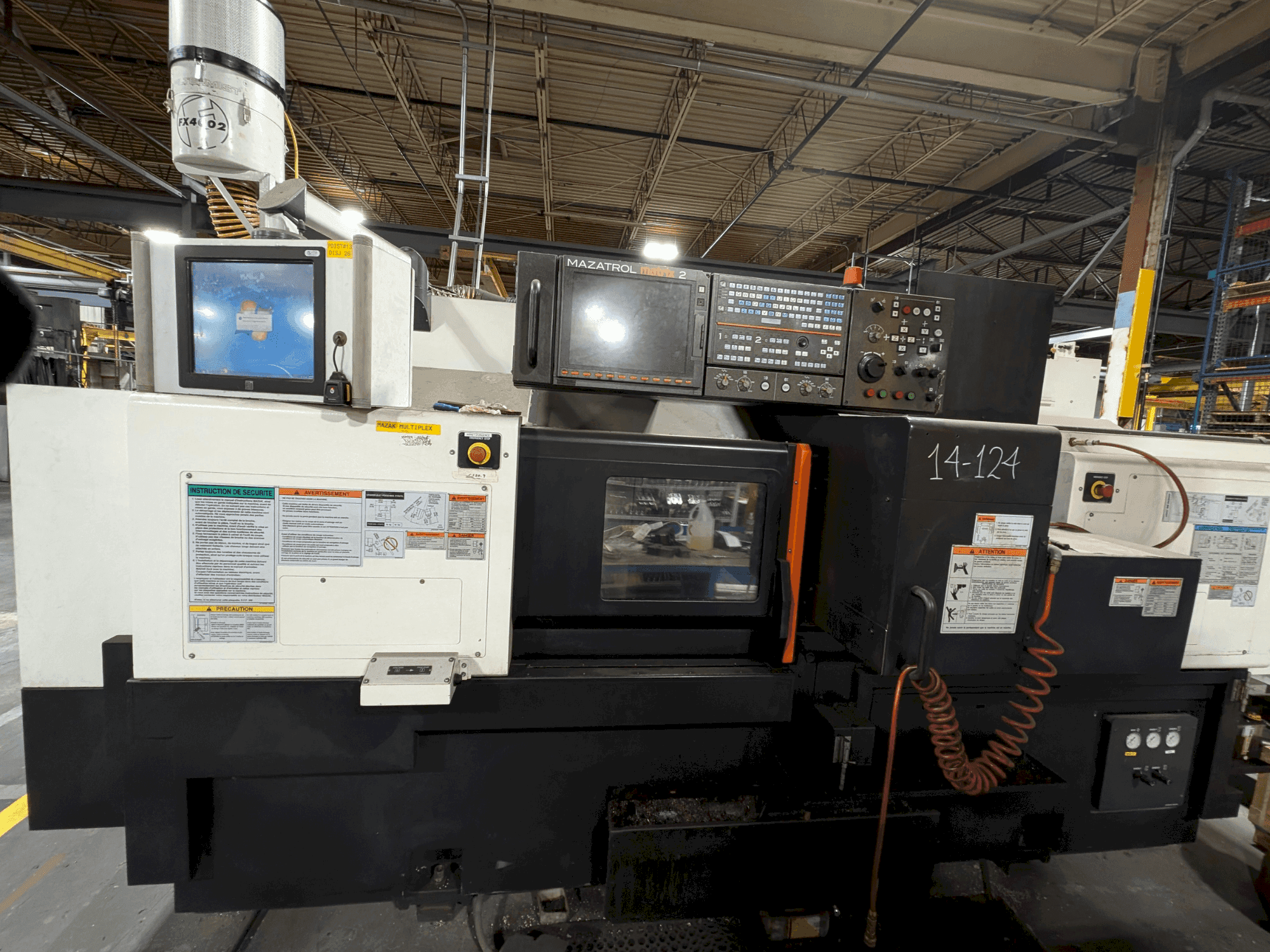 Frontansicht der Mazak Multiplex 6300-II Y  Maschine