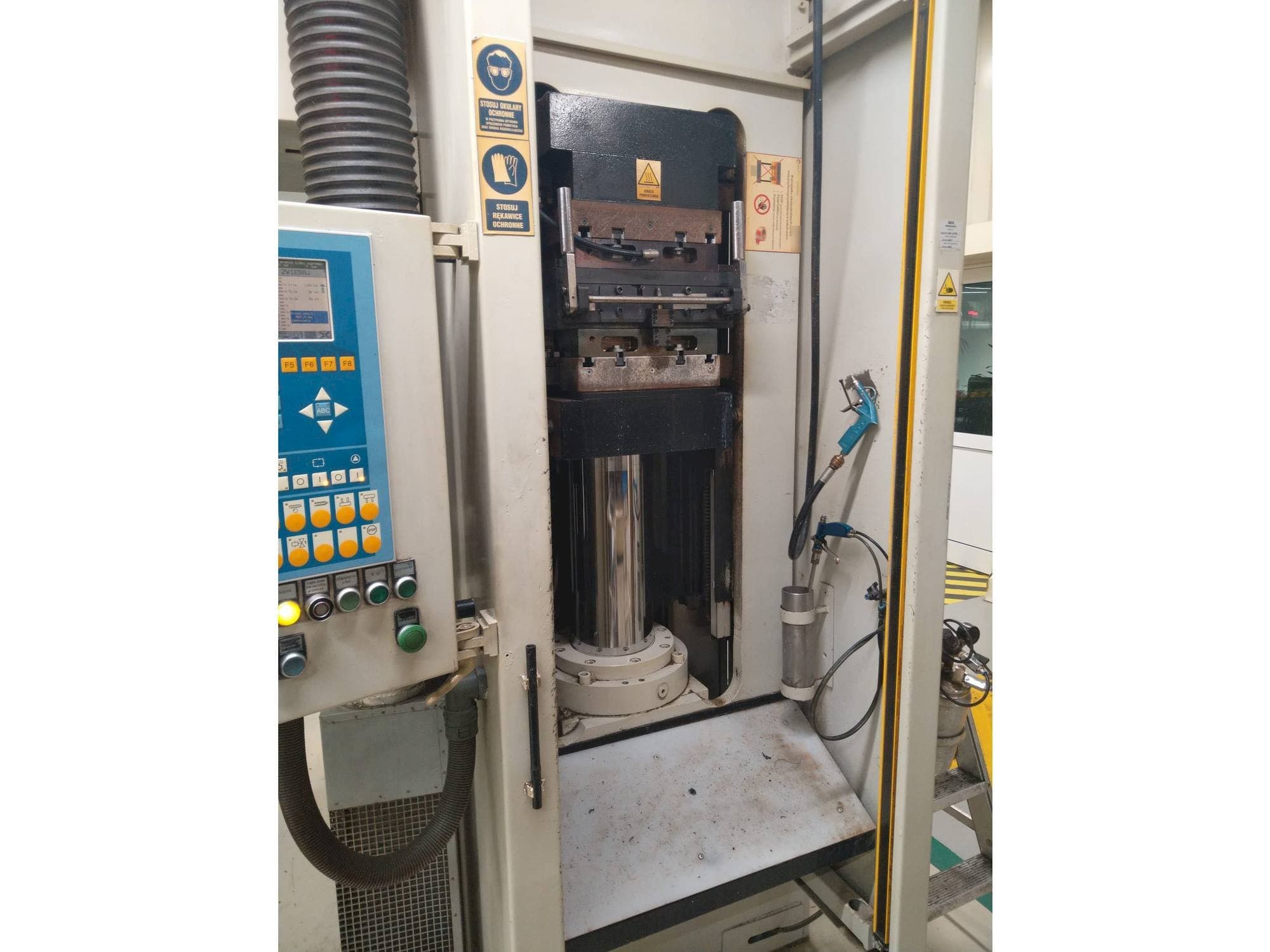 Linke Seitenansicht der LWB STEINL VRE 1100/1000 Maschine