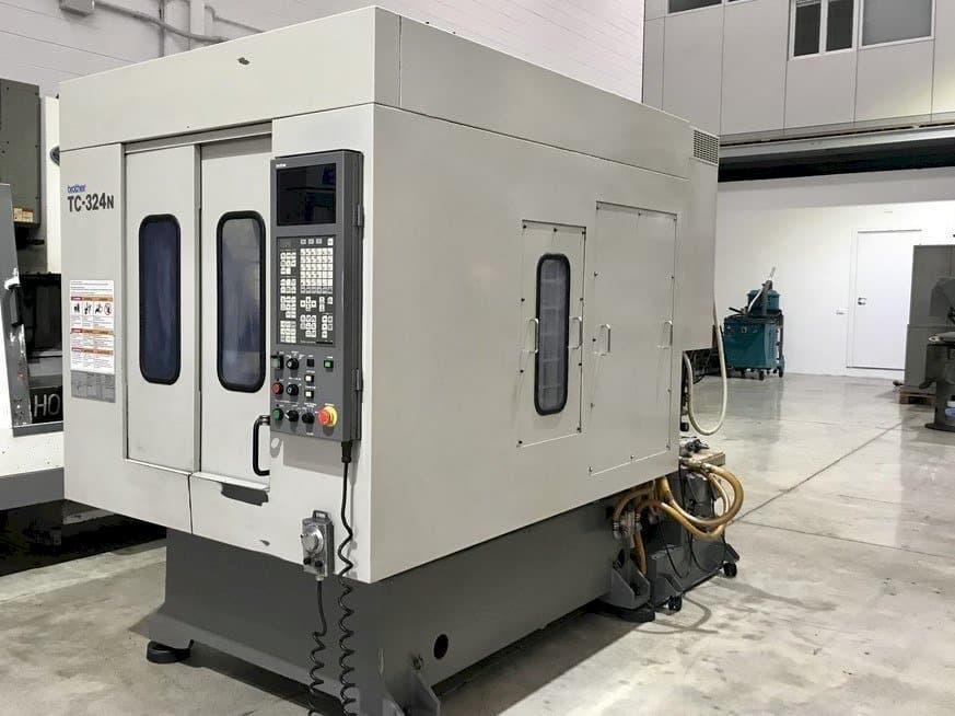 Frontansicht der Brother TC 324N Maschine