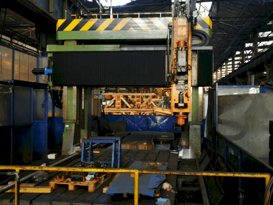 Frontansicht der FFZ 30-60 Maschine