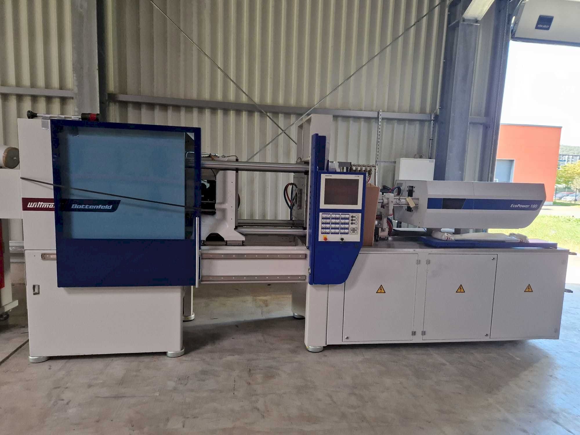 Frontansicht der Battenfeld EcoPower180 Maschine