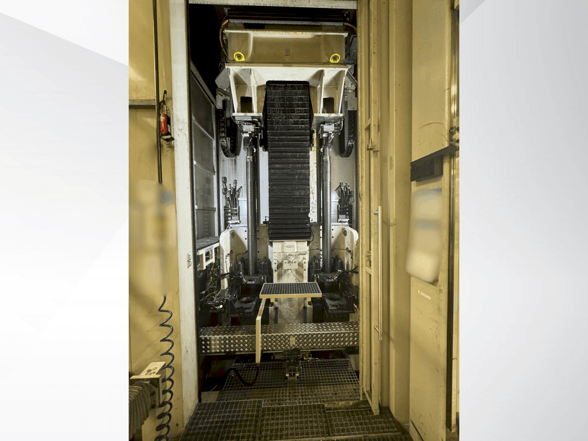 Frontansicht der FORST RISH 60x2125x630  Maschine