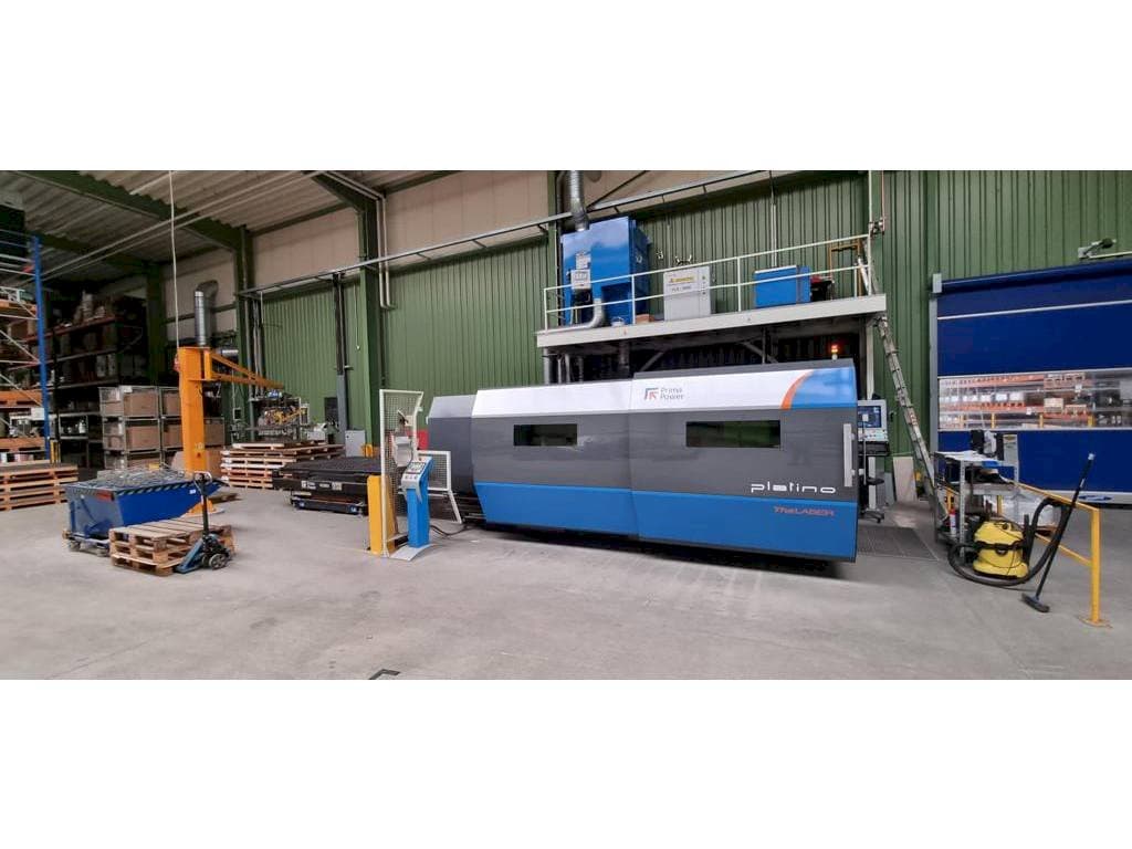 Frontansicht der Prima Power Platino Fiber Maschine