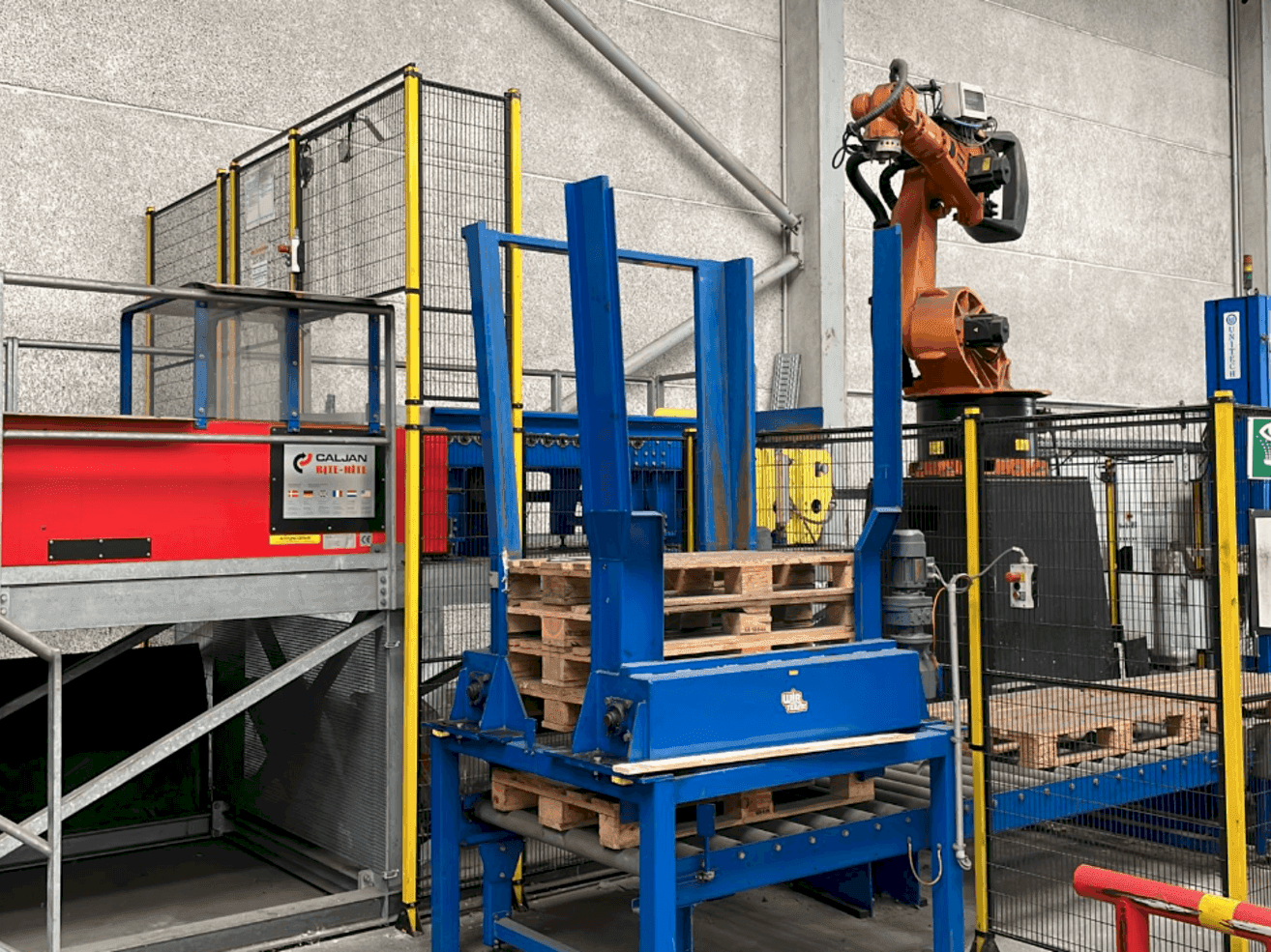 Frontansicht der KUKA 600260060 Maschine