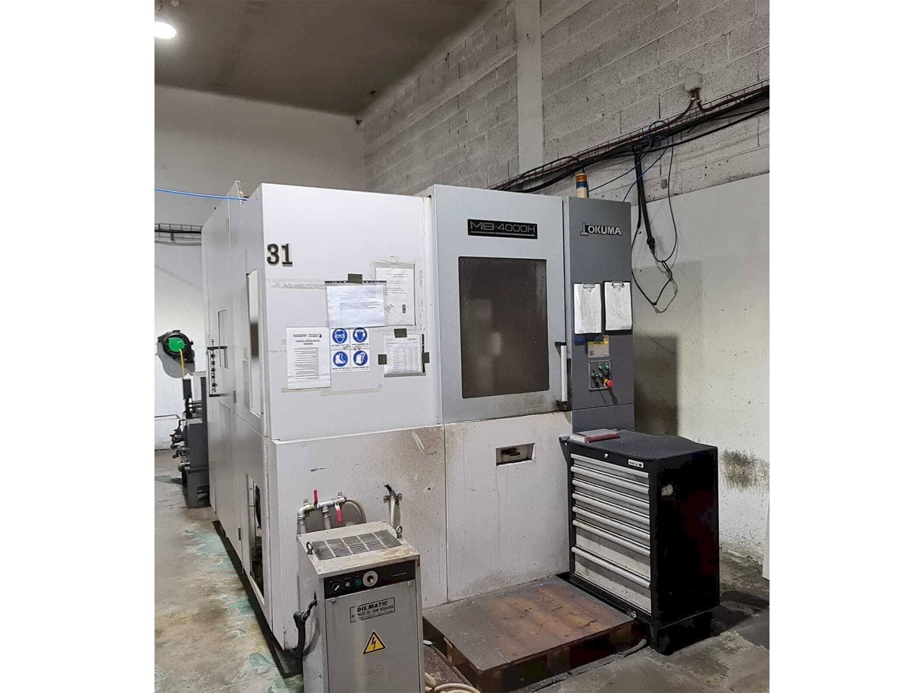 Frontansicht der Okuma MB-4000H  Maschine