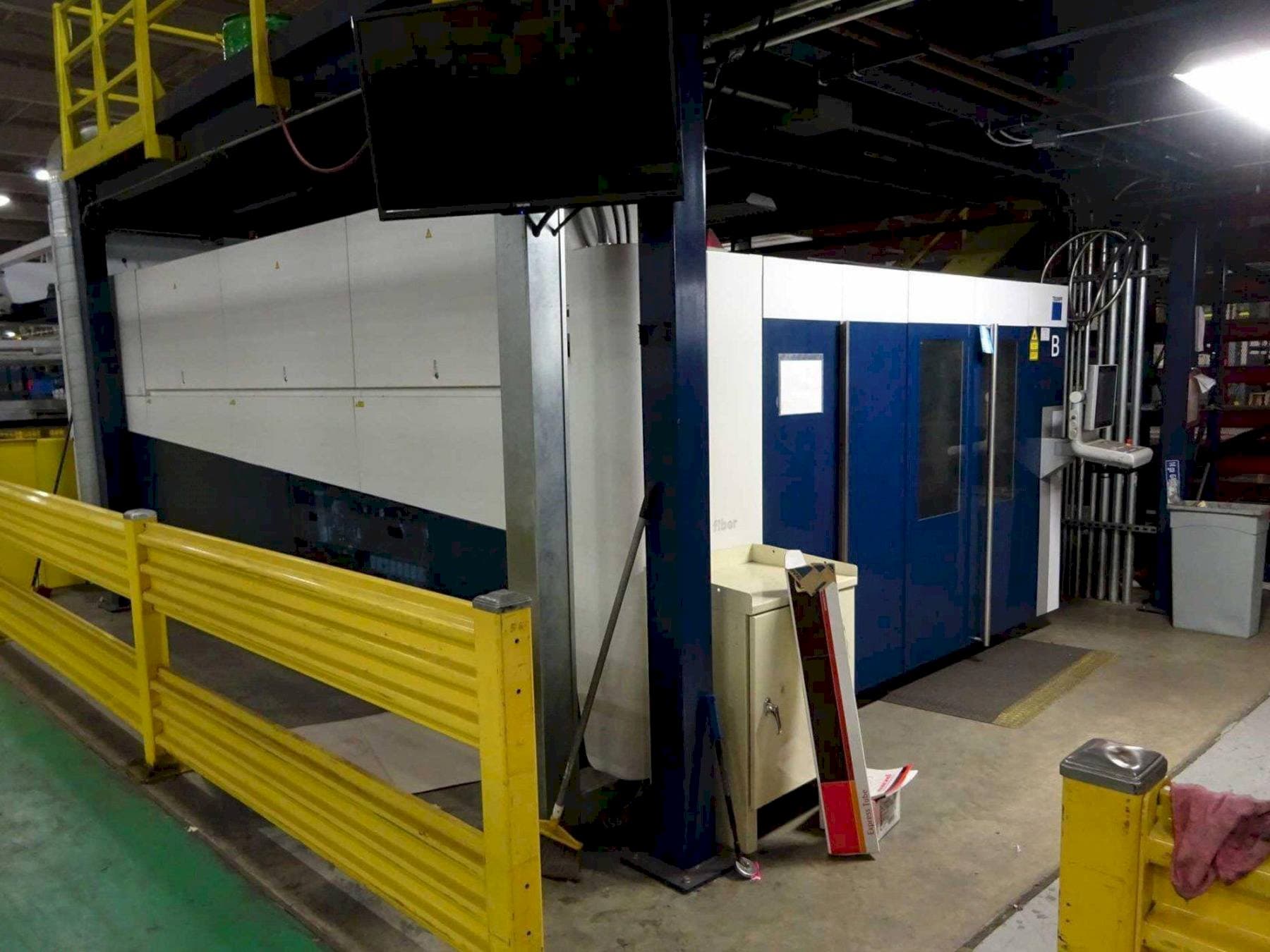 Frontansicht der Trumpf TruLaser 5040 Fiber Maschine