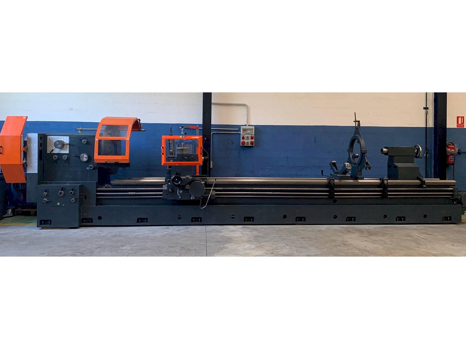 Frontansicht der Gurutzpe Super AT 600x6000 Maschine