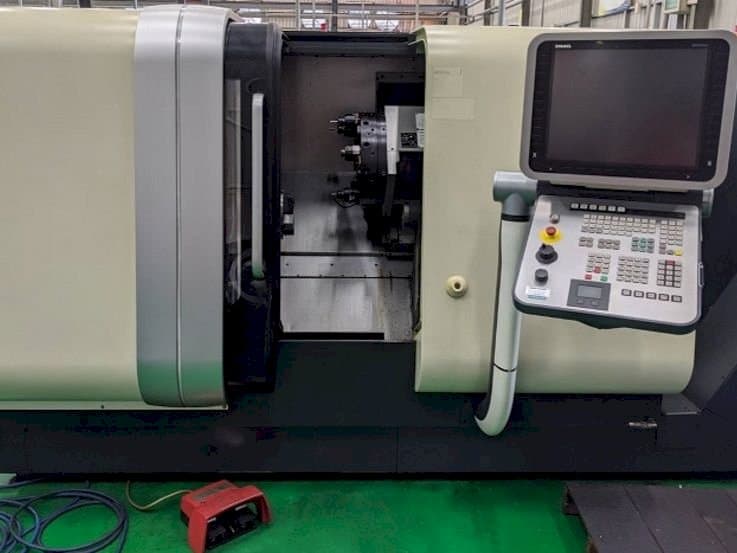 Frontansicht der Gildemeister CTX Alpha 300  Maschine