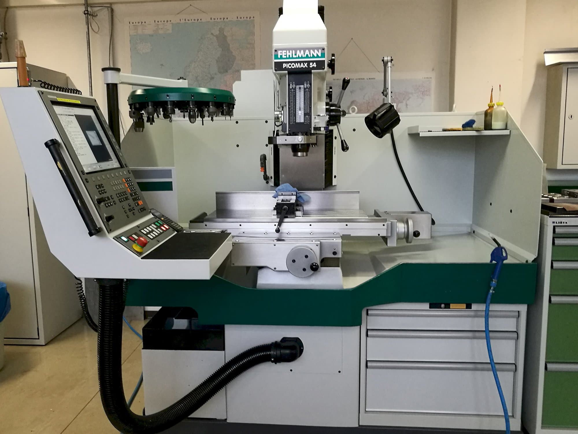 Frontansicht der FEHLMANN PICOMAX 54 Maschine