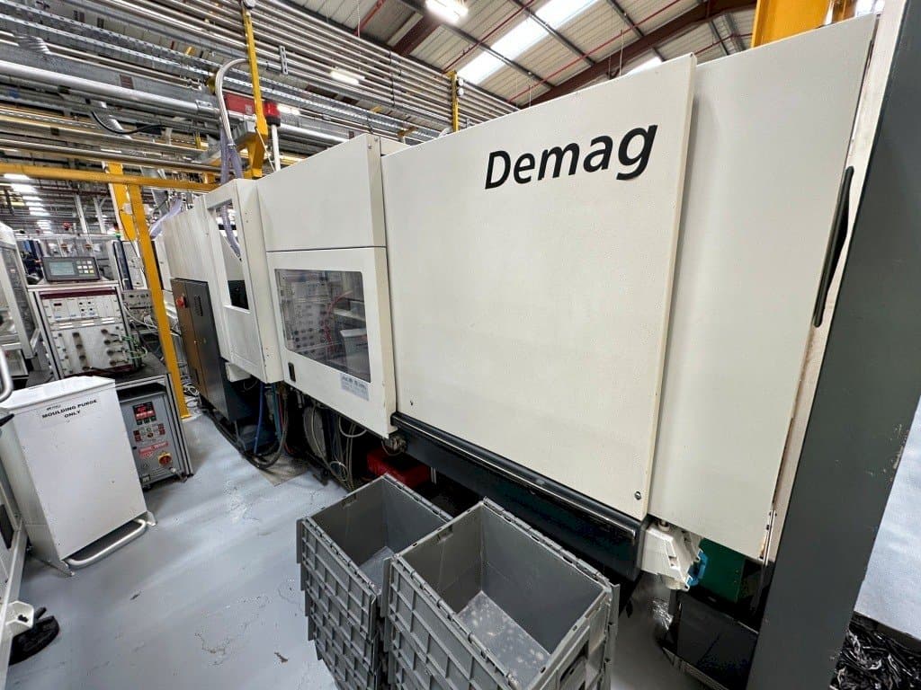 Frontansicht der DEMAG Ergotech 80/420-310 System  Maschine