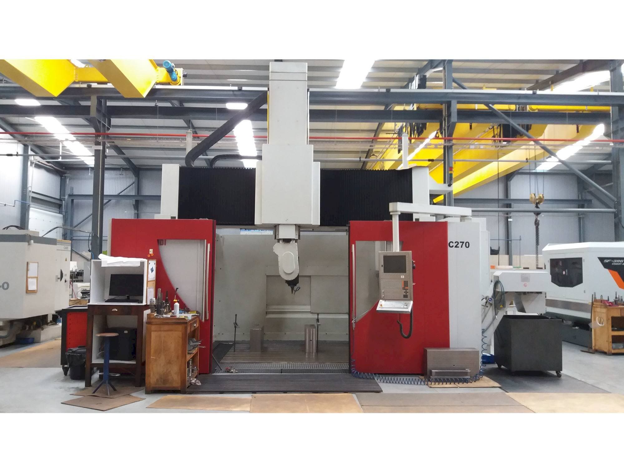 Frontansicht der Rambaudi RC 270  Maschine