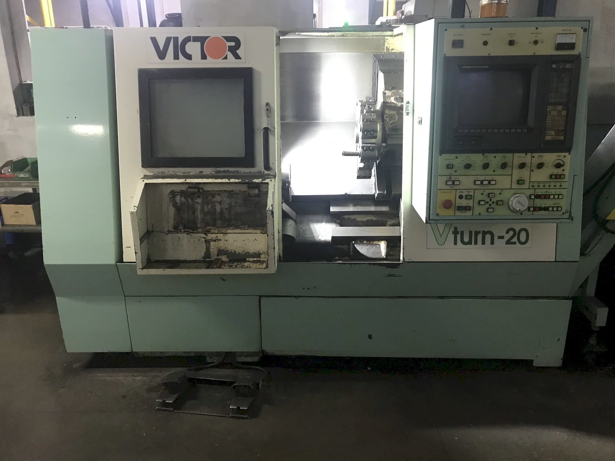 Frontansicht der Victor Vturn-20 Maschine