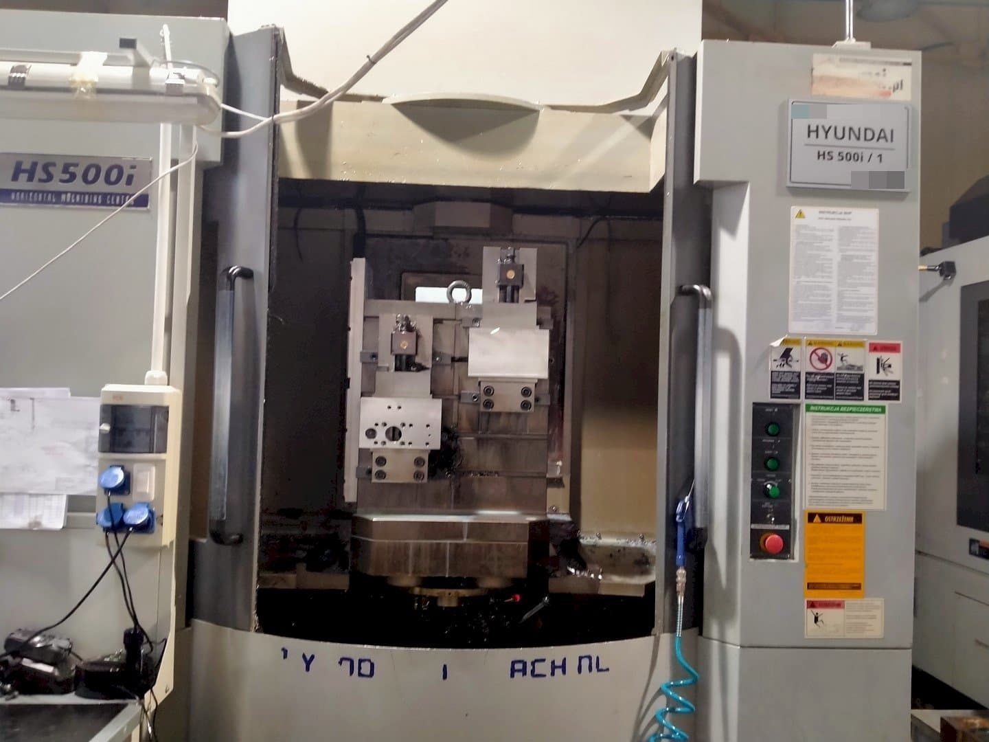 Frontansicht der Hyundai Kia HS500i Maschine