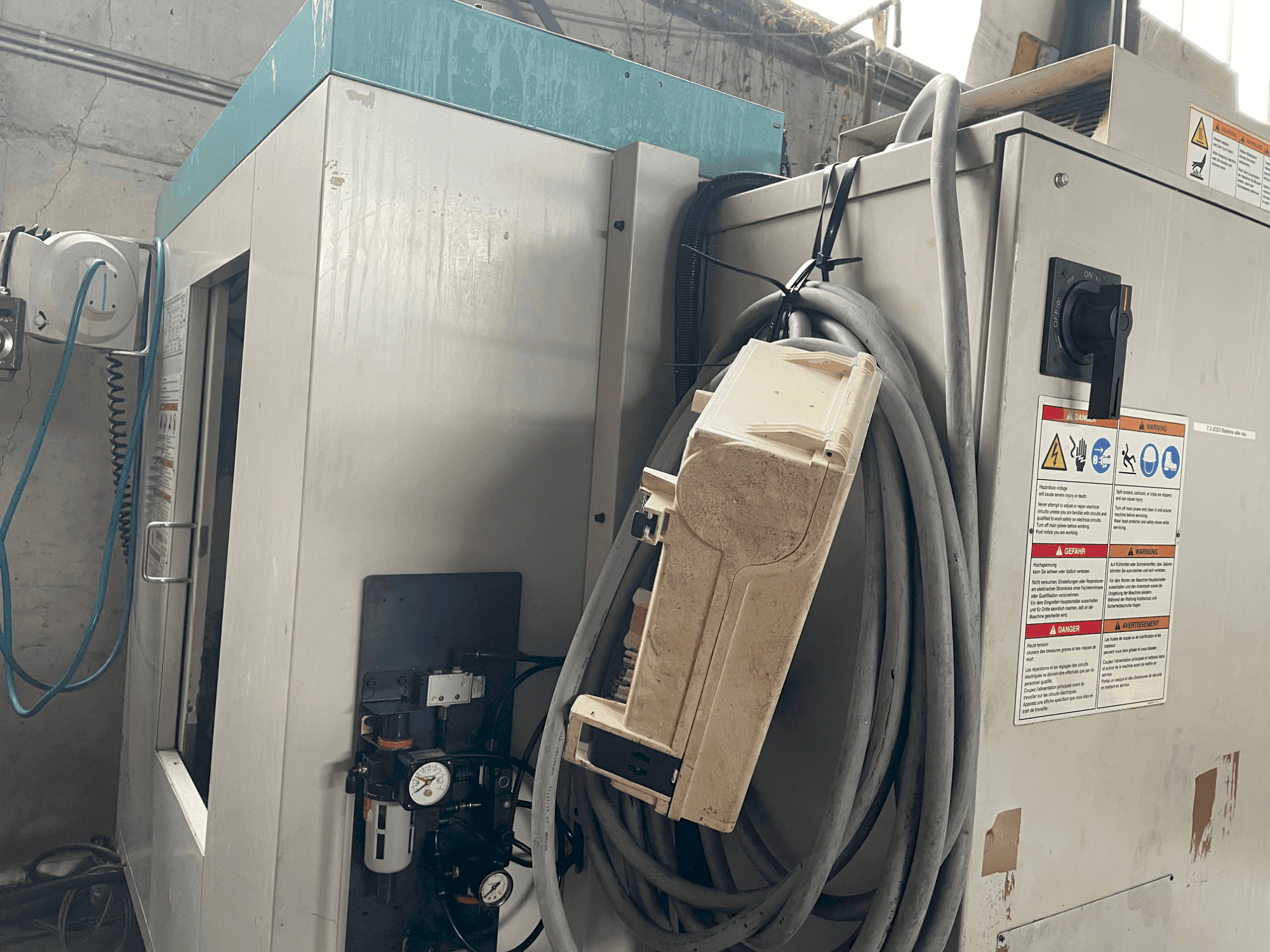 Frontansicht der Brother TC22A (1999) Maschine