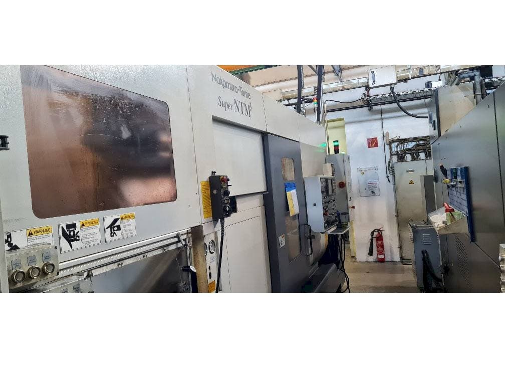 Frontansicht der NAKAMURA Super NTM³ Maschine