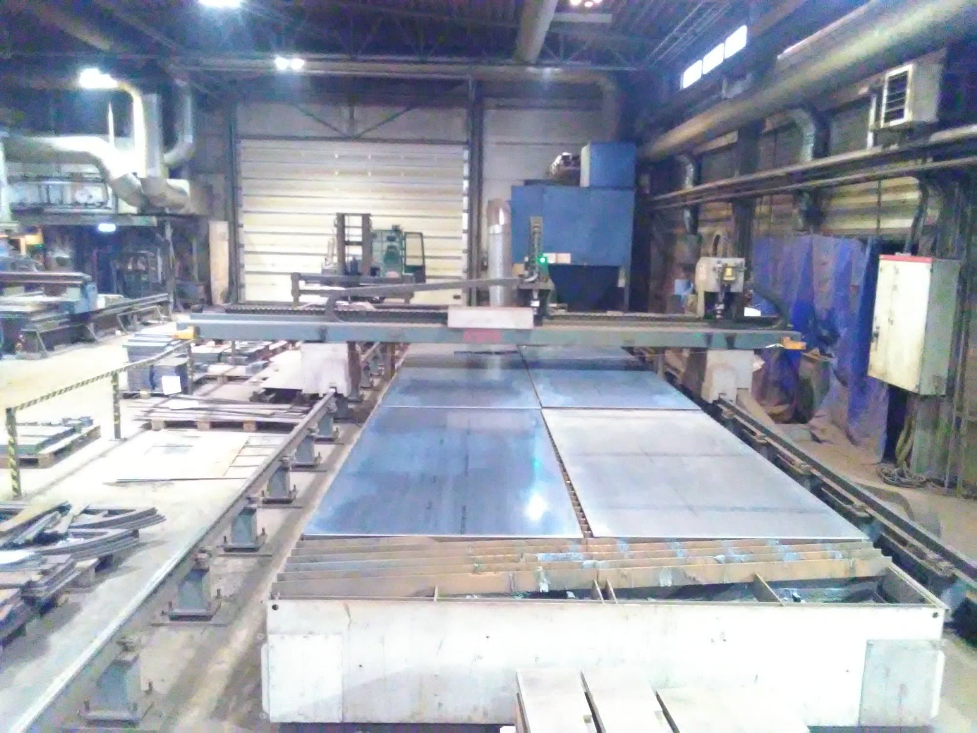 Frontansicht der Durma PL-30120  Maschine