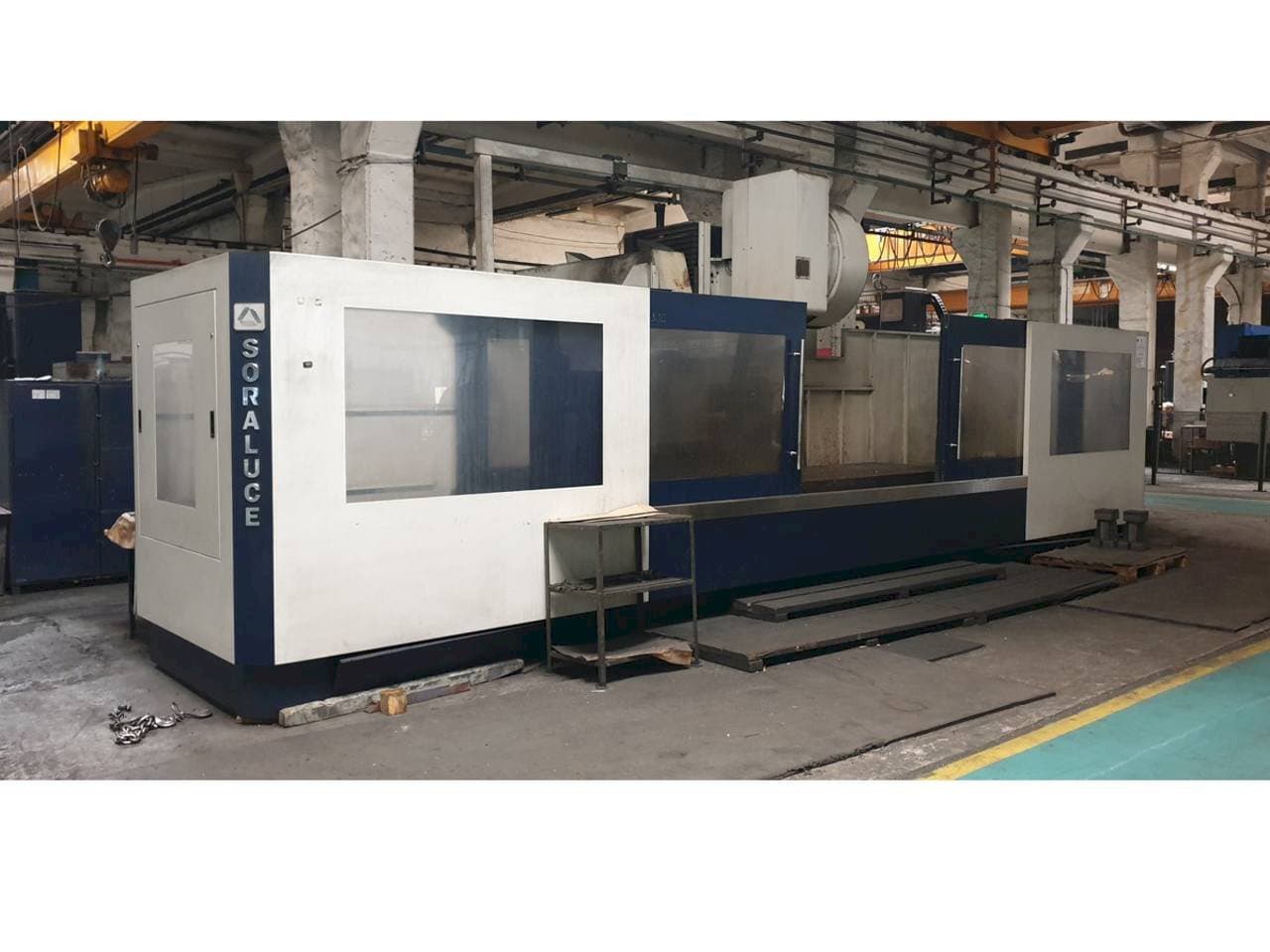 Frontansicht der Soraluce TA 35 Maschine