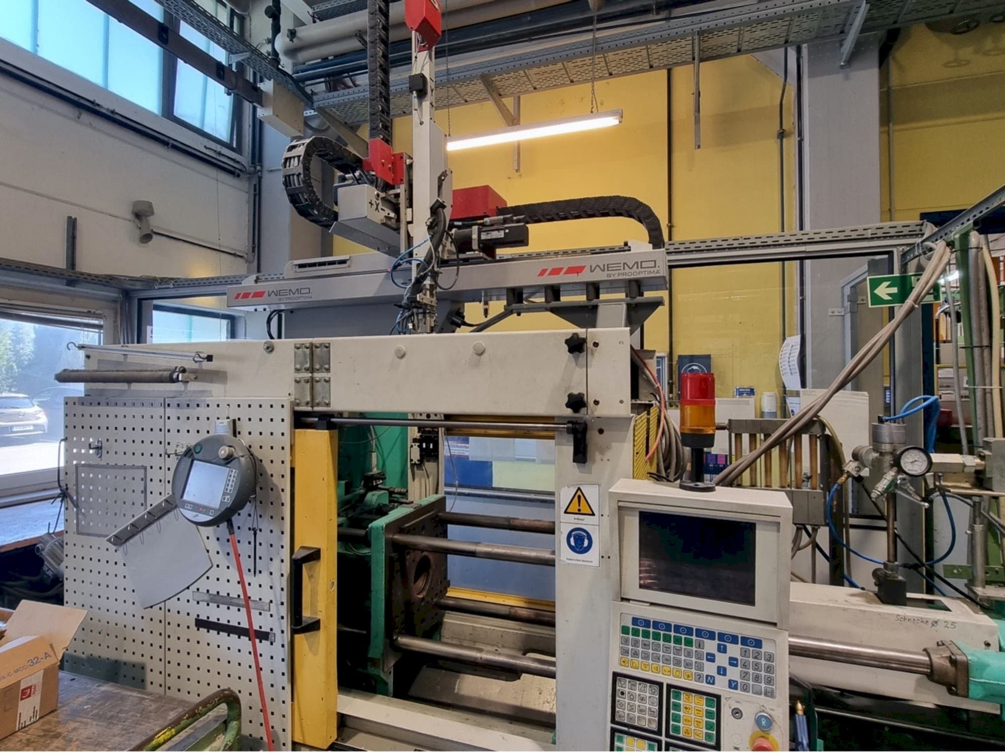 Frontansicht der Arburg ALLROUNDER Centex 270 C 500 - 250 Maschine