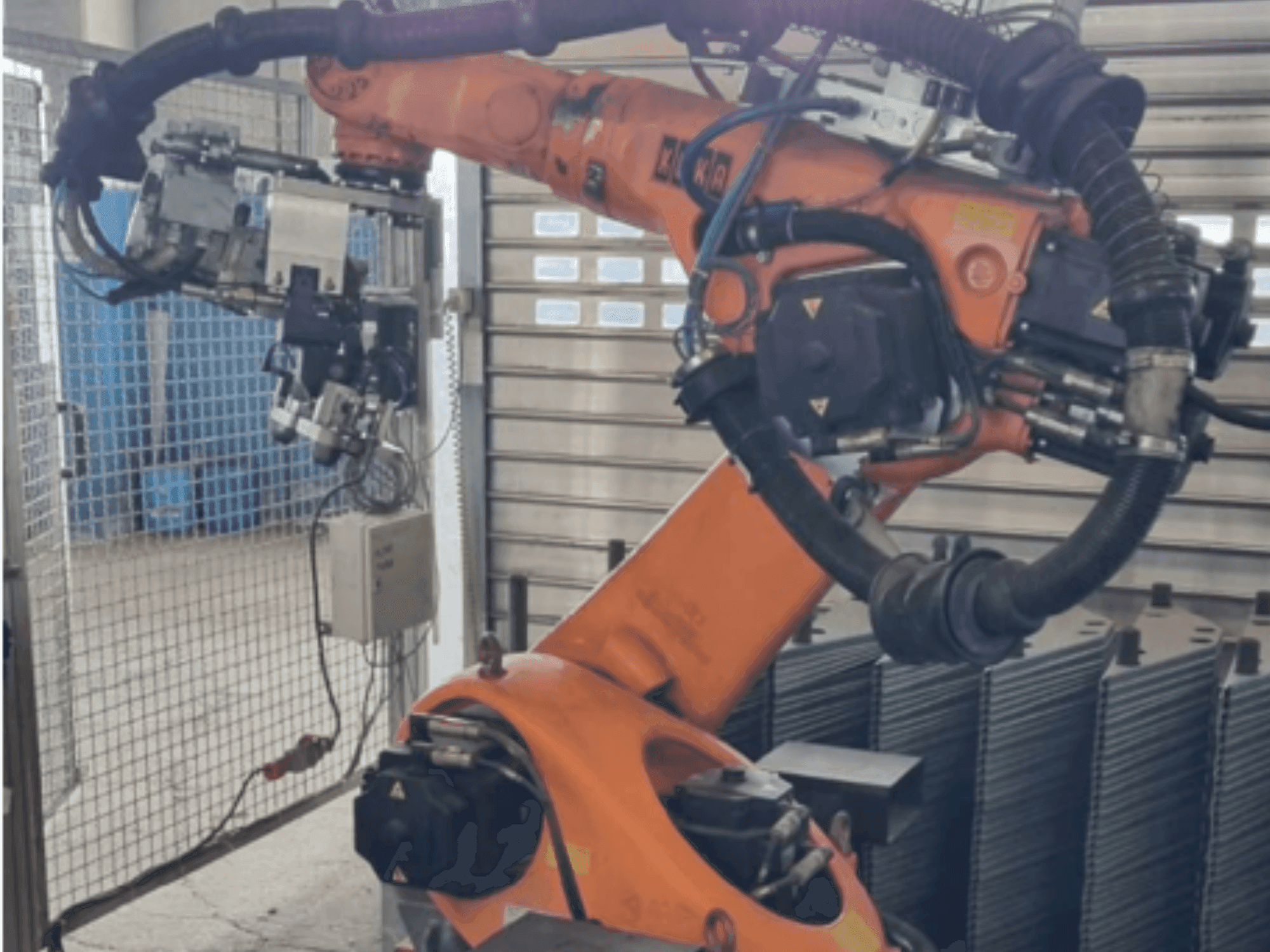 Frontansicht der KUKA KR 60-3 Maschine
