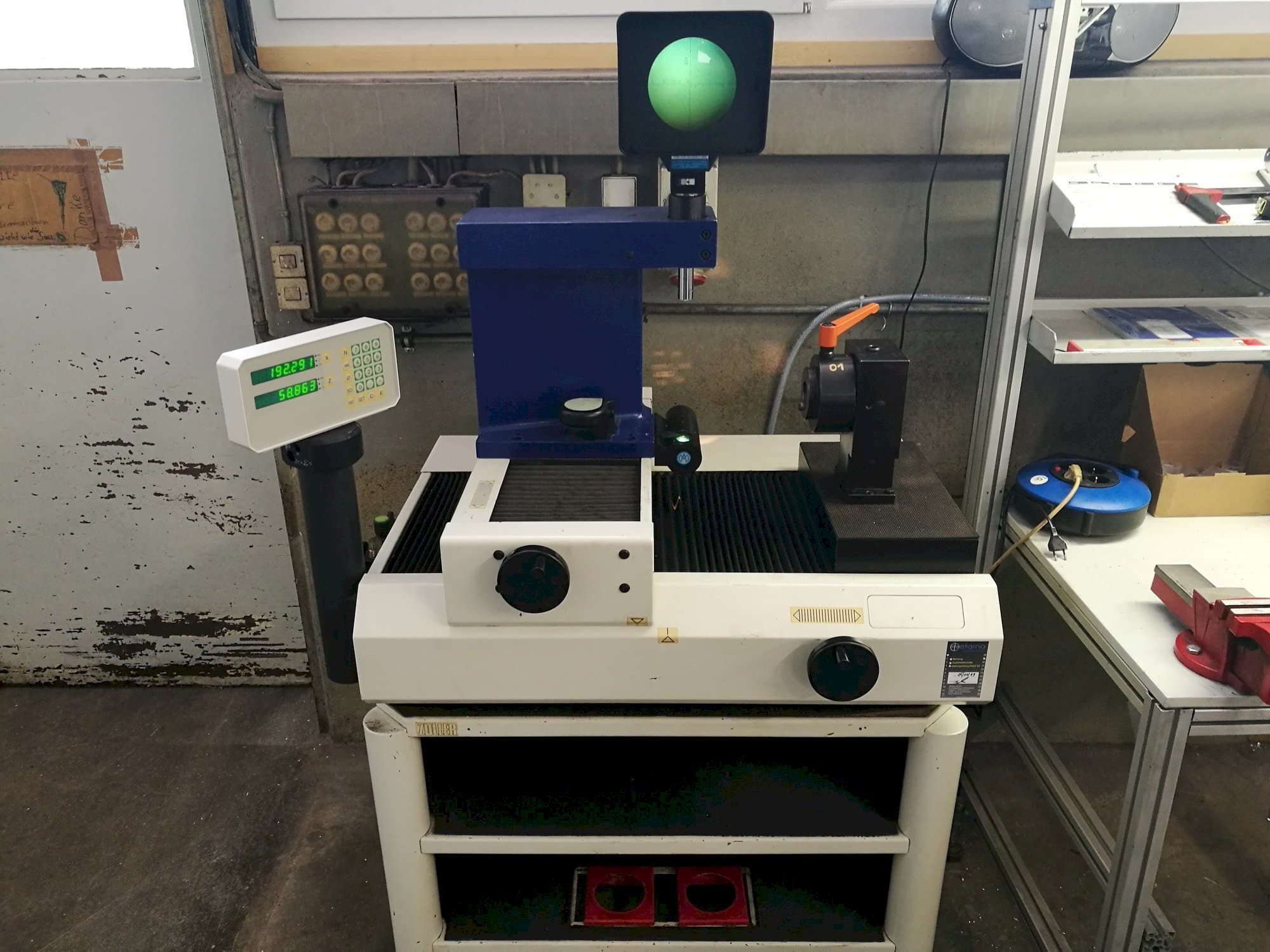 Frontansicht der Zoller H420  Maschine