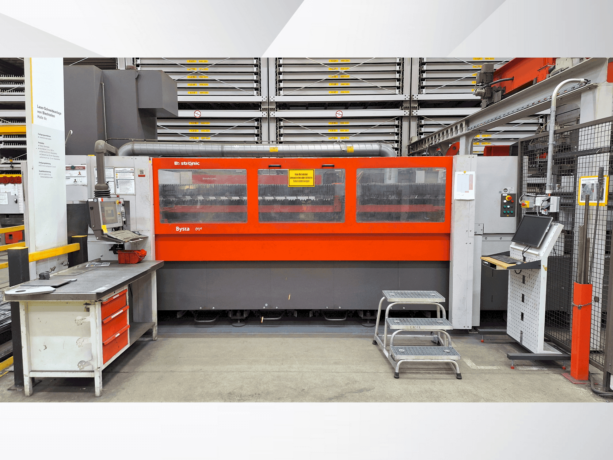 Frontansicht der Bystronic Bystar 3015  Maschine