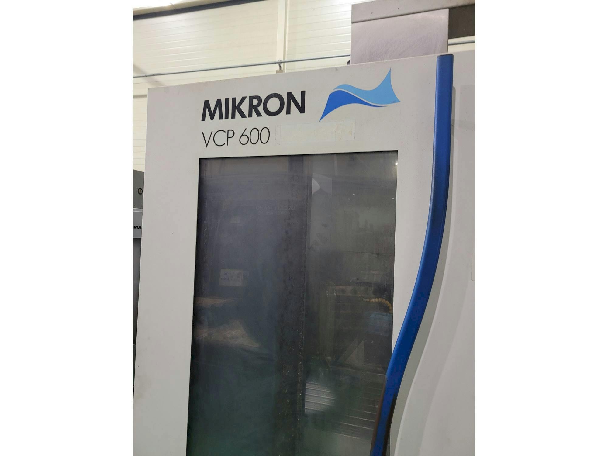 Frontansicht der MIKRON VCP 600  Maschine