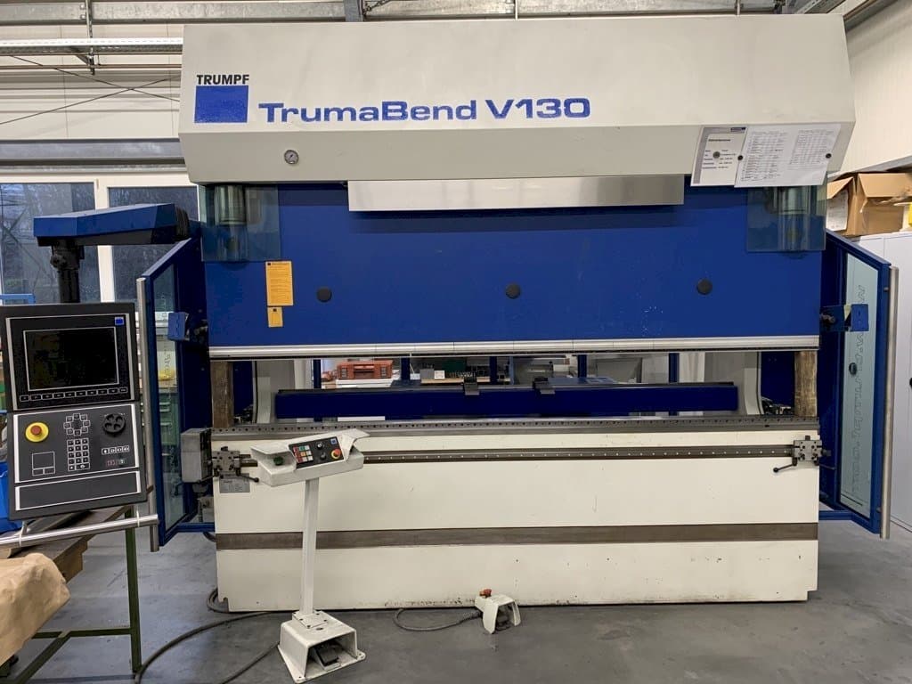 Frontansicht der Trumpf TrumaBend V130X Maschine