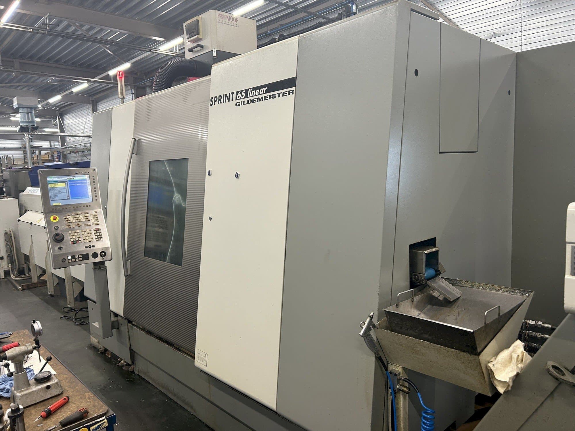 Frontansicht der Gildemeister Sprint 65 linear Maschine