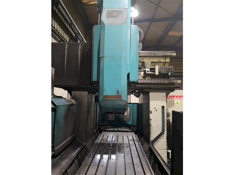 Frontansicht der ANAYAK P-2000  Maschine