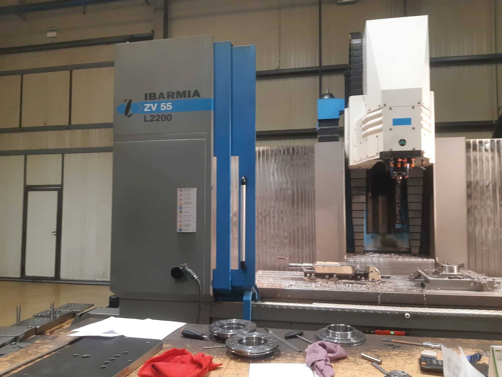 Frontansicht der IBARMIA ZV55 L2200  Maschine