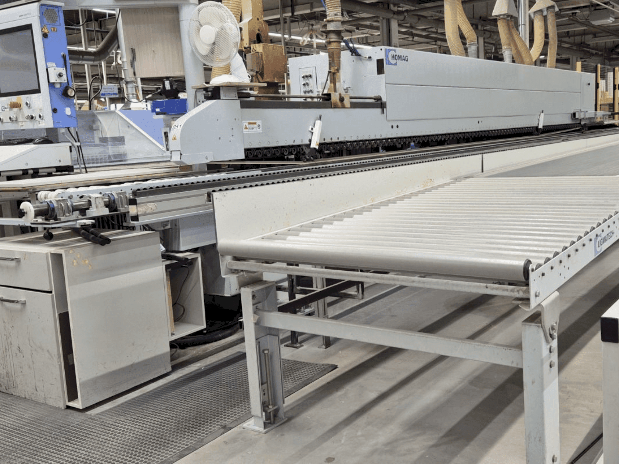 Frontansicht der HOMAG KAL 310/7/A3 Maschine