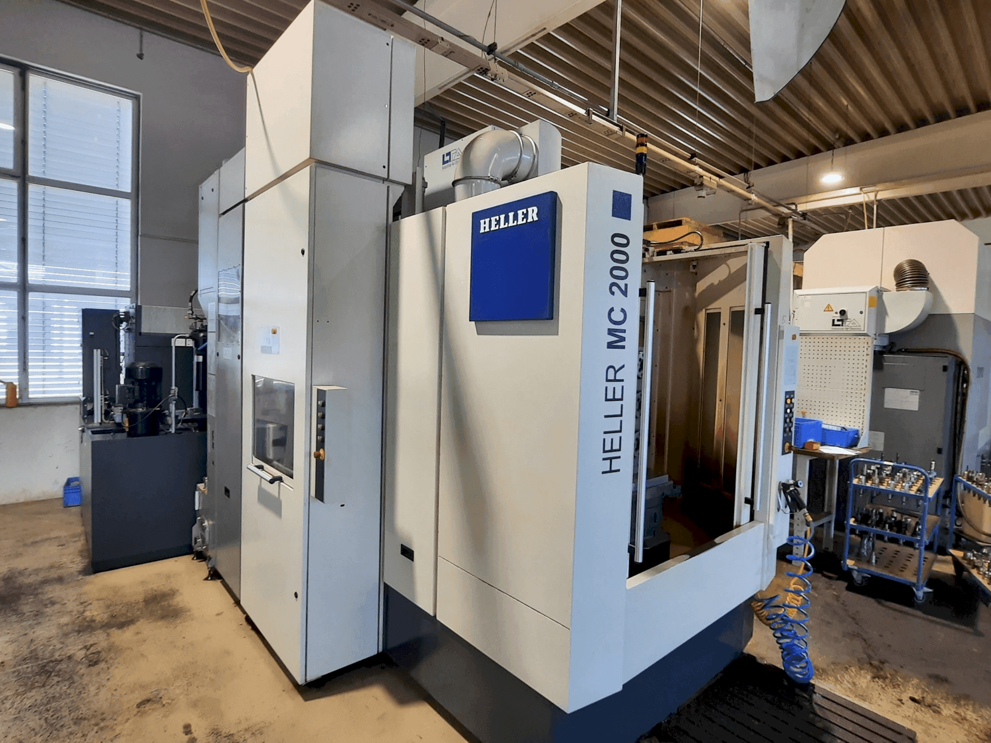 Frontansicht der HELLER MC 2000  Maschine