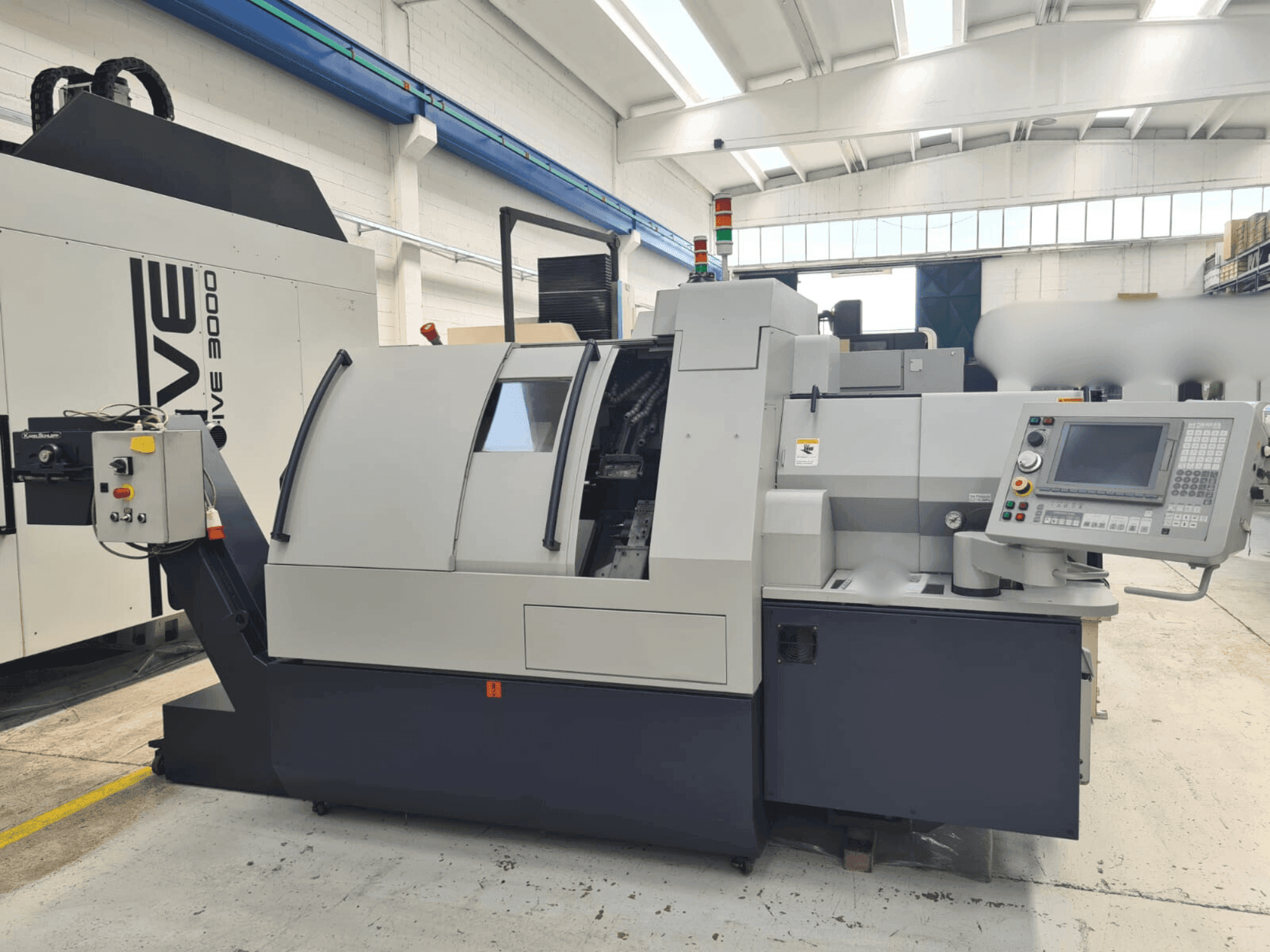 Frontansicht der Citizen C32 VIII  Maschine