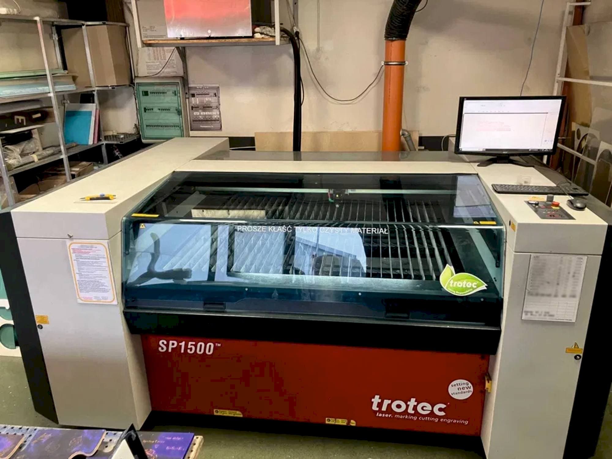 Frontansicht der Trotec SP1500  Maschine